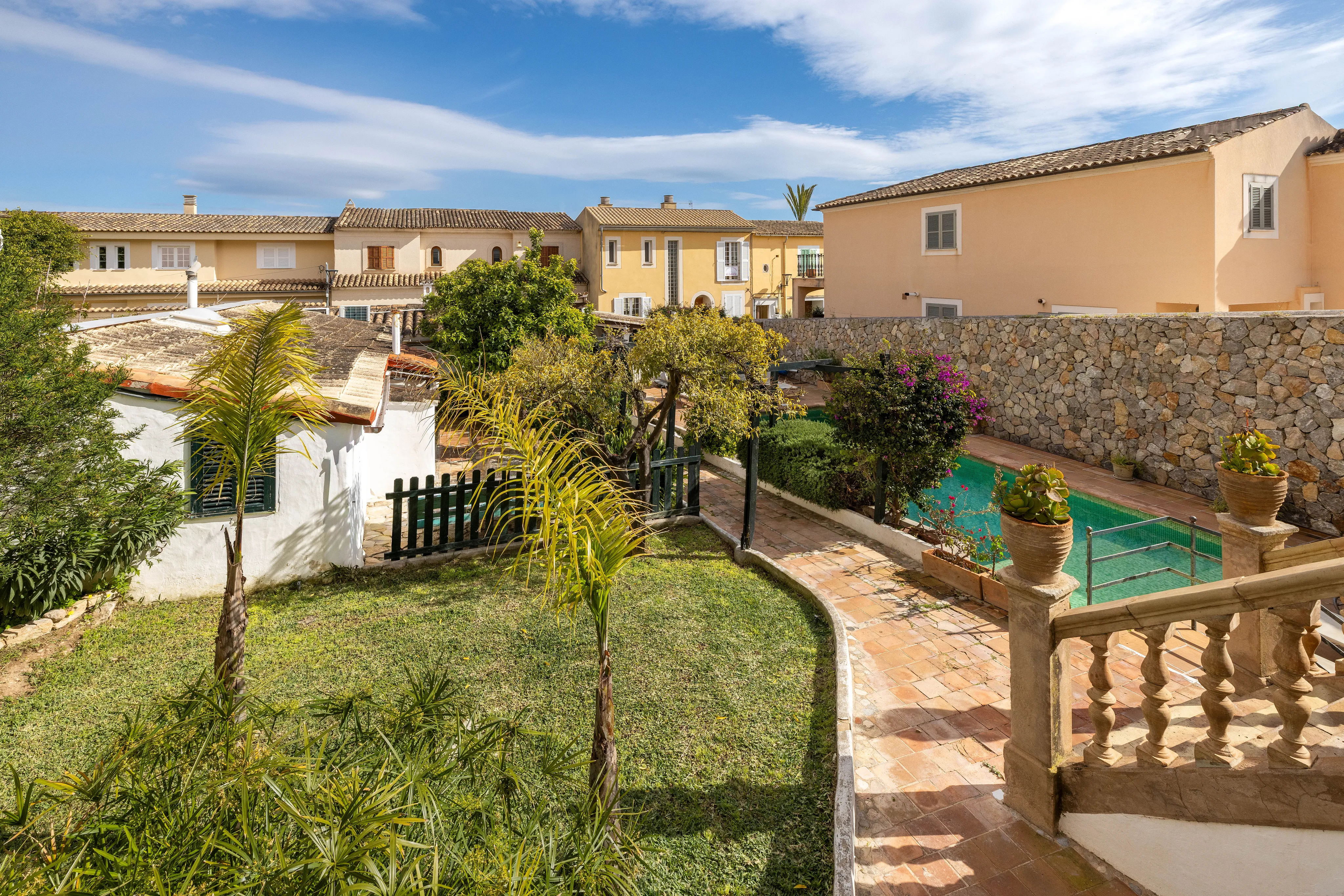 Luxury villa with a rental license in Son Espanyolet-27