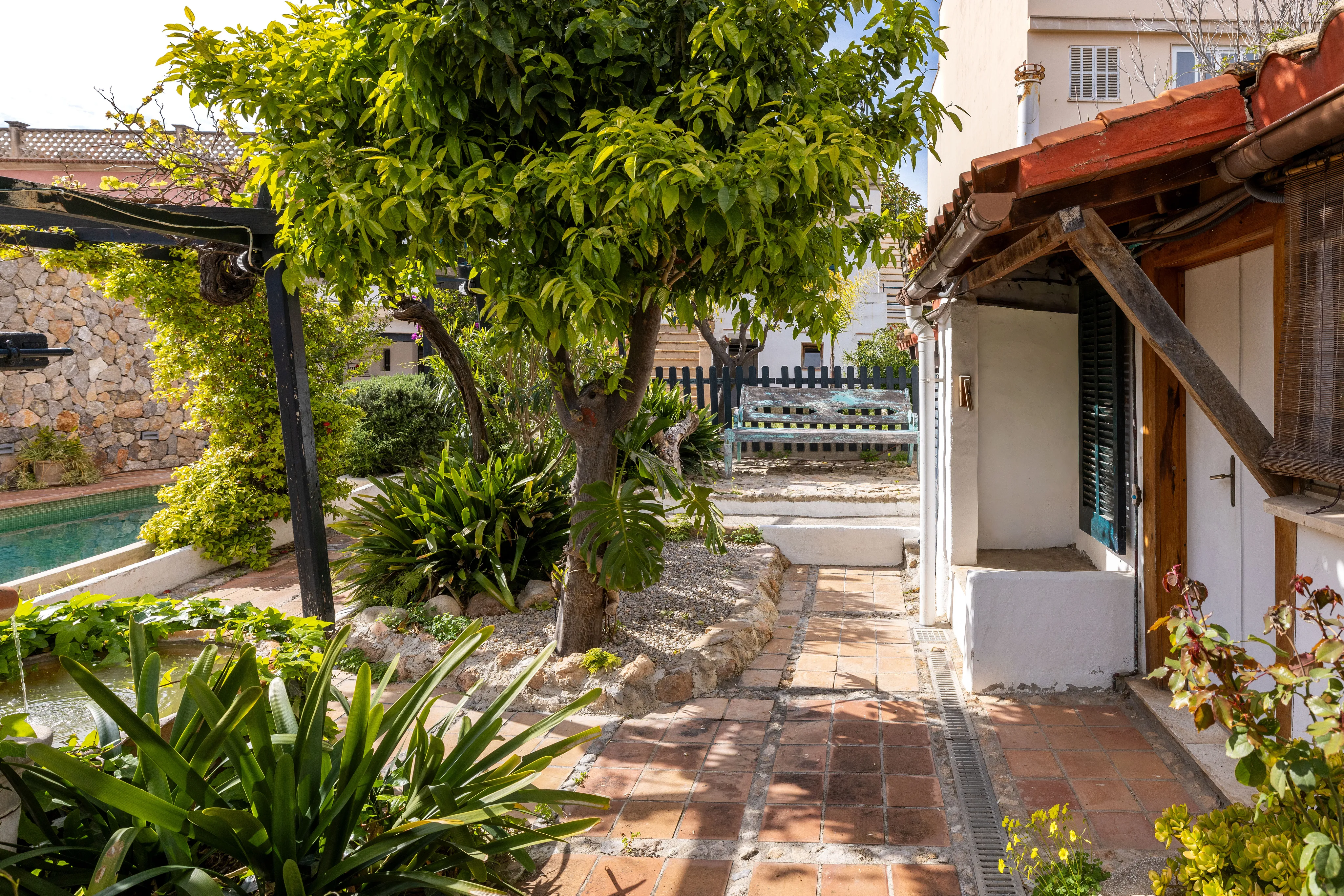 Luxury villa with a rental license in Son Espanyolet-26