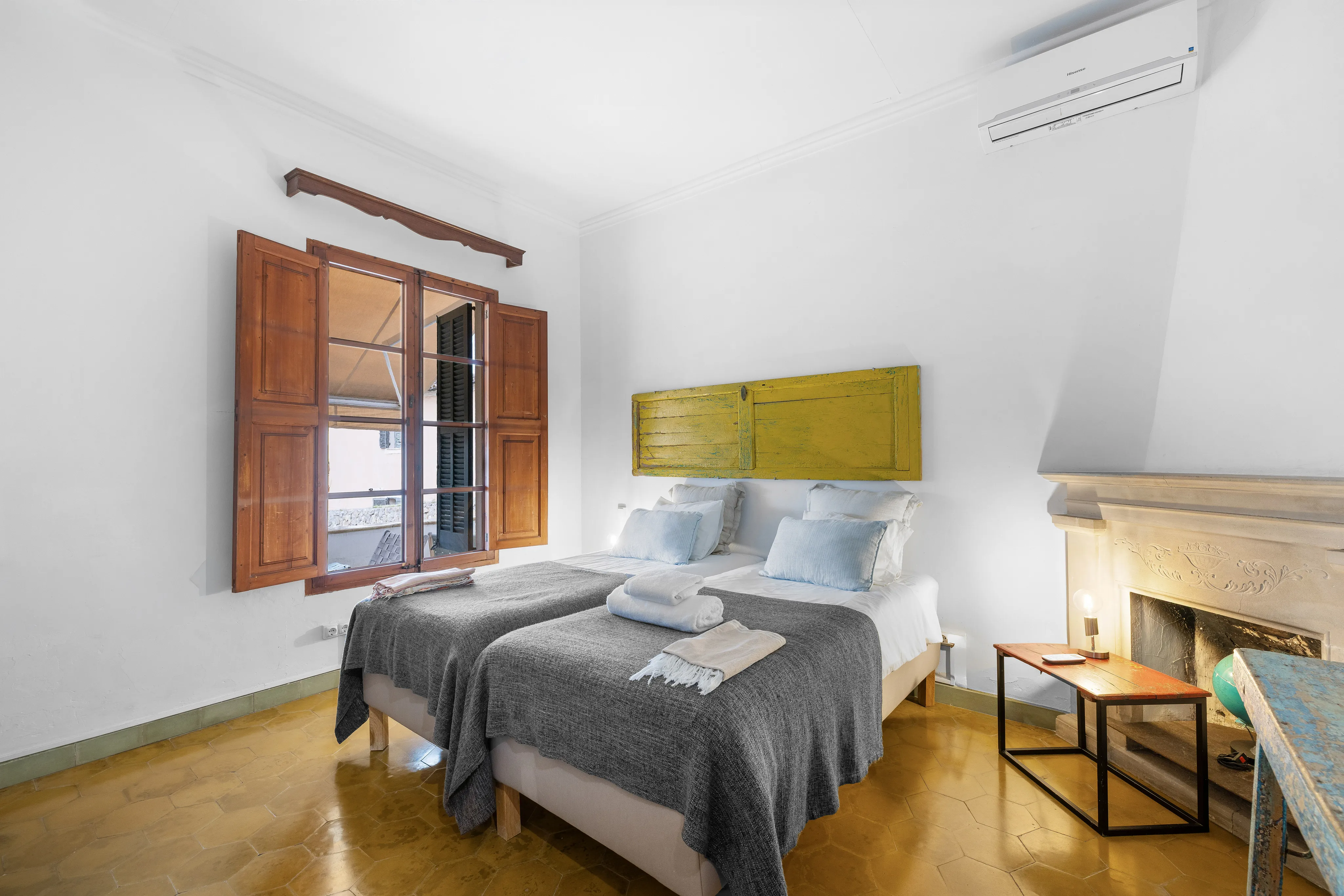 Luxury villa with a rental license in Son Espanyolet-11