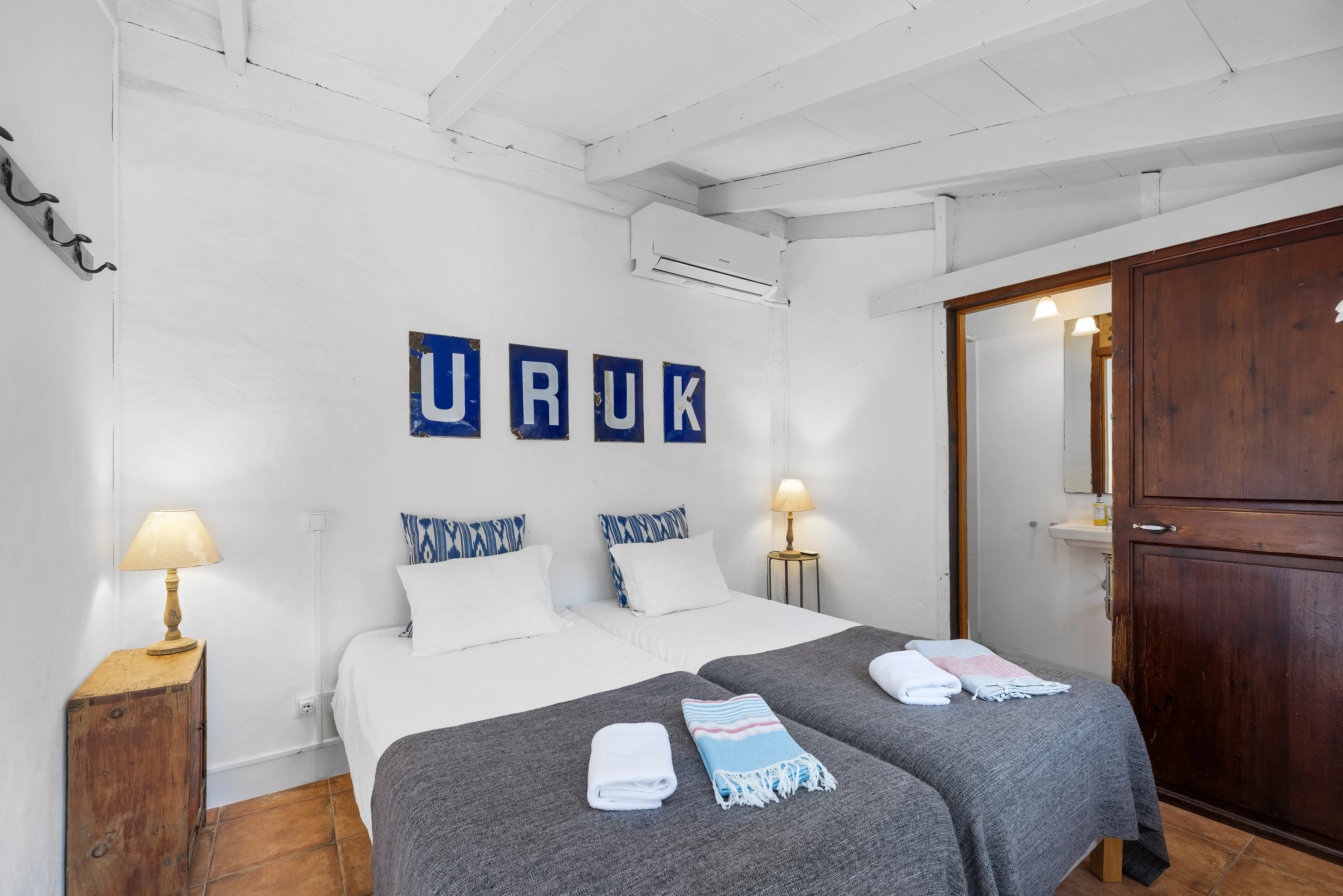 Luxury villa with a rental license in Son Espanyolet-18