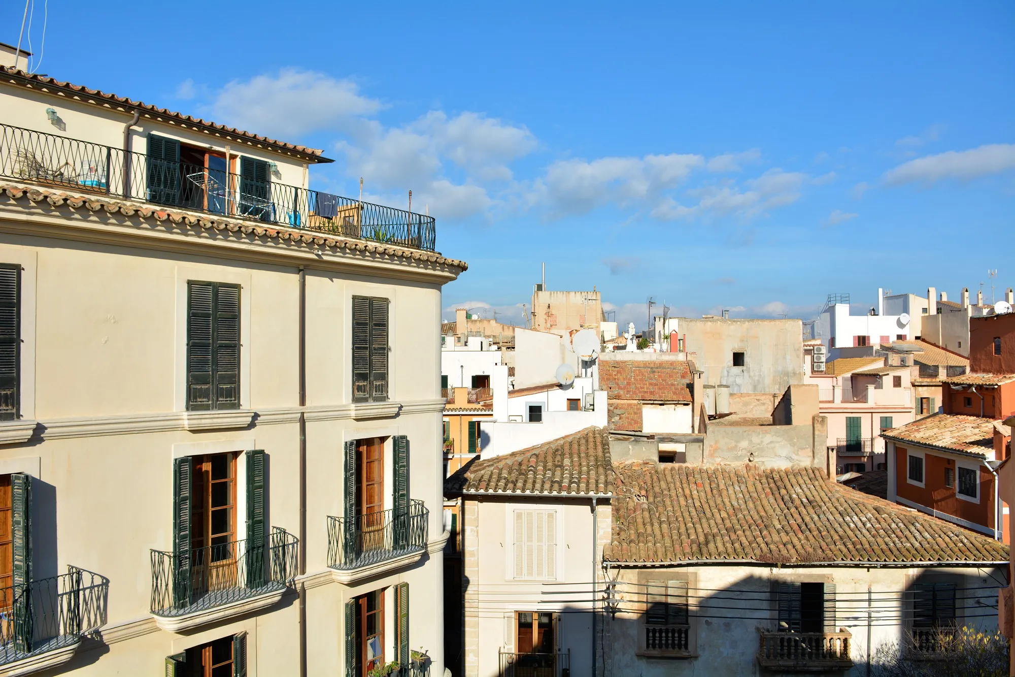 Проект: Элегантный таунхаус с различными вариантами использования, гаражом, лифтом и террасой на крыше!-3