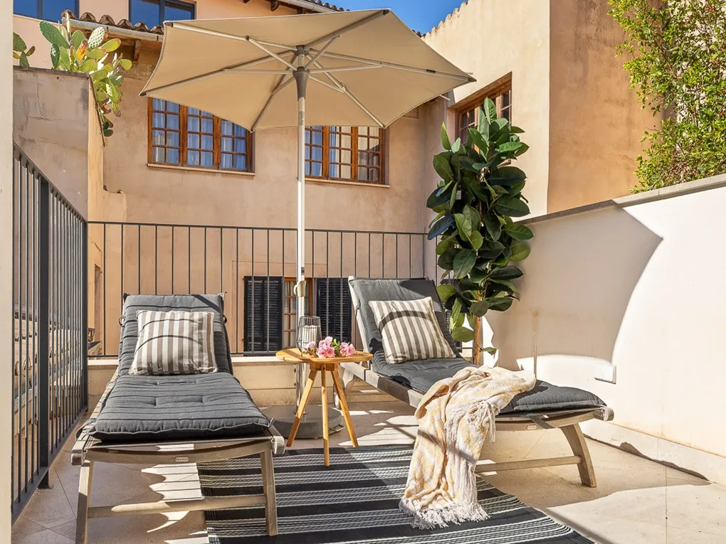 Exclusiu Pis amb Terrassa, Ascensor i Piscina Comunitària en un Elegant Complex Residencial-7