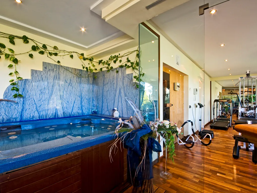 Ekstraordinært og luksuriøst palæ med have-10