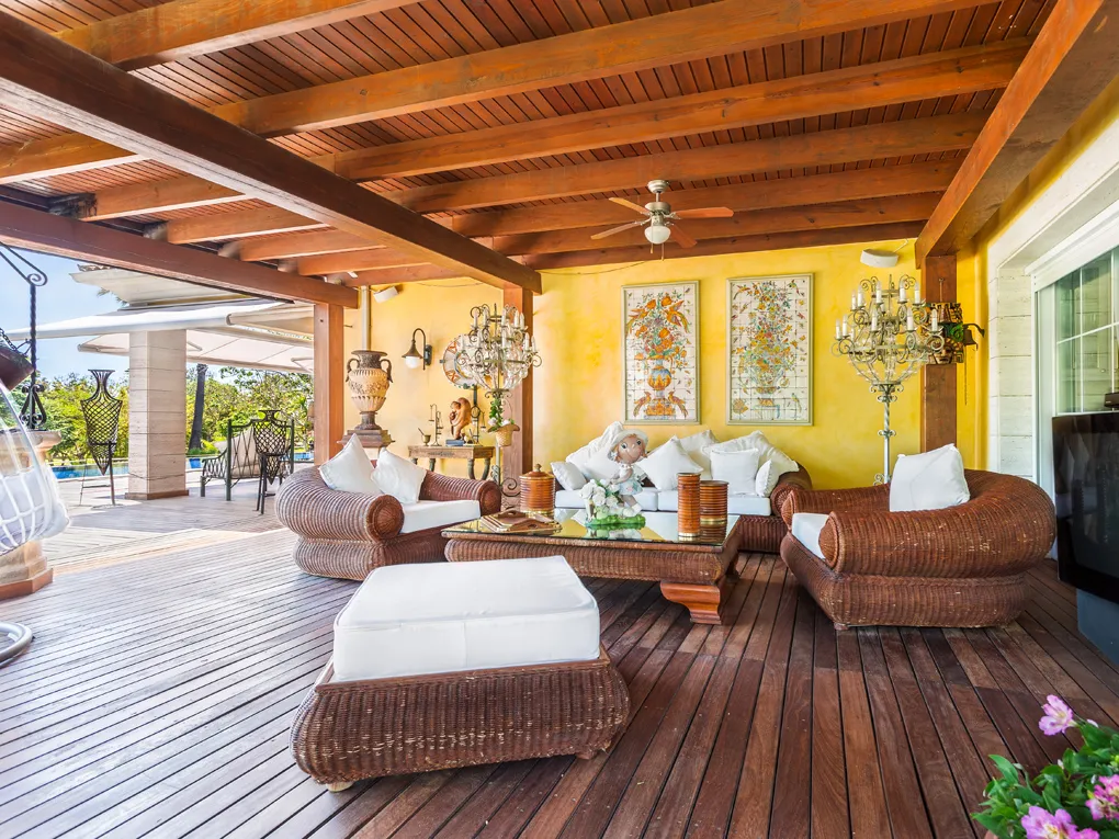 Ekstraordinært og luksuriøst palæ med have-11