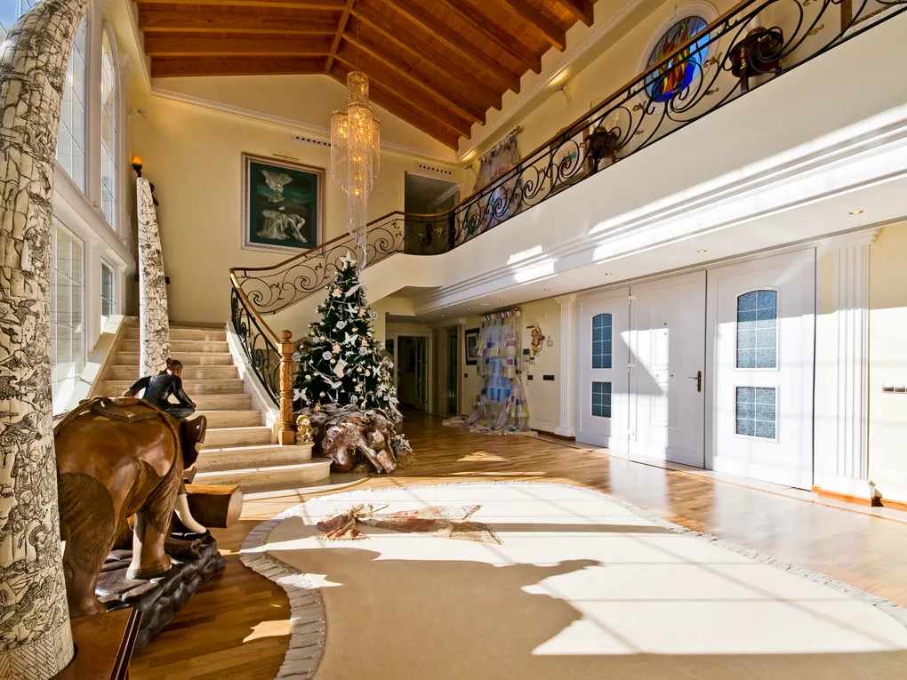 Ekstraordinært og luksuriøst palæ med have-3