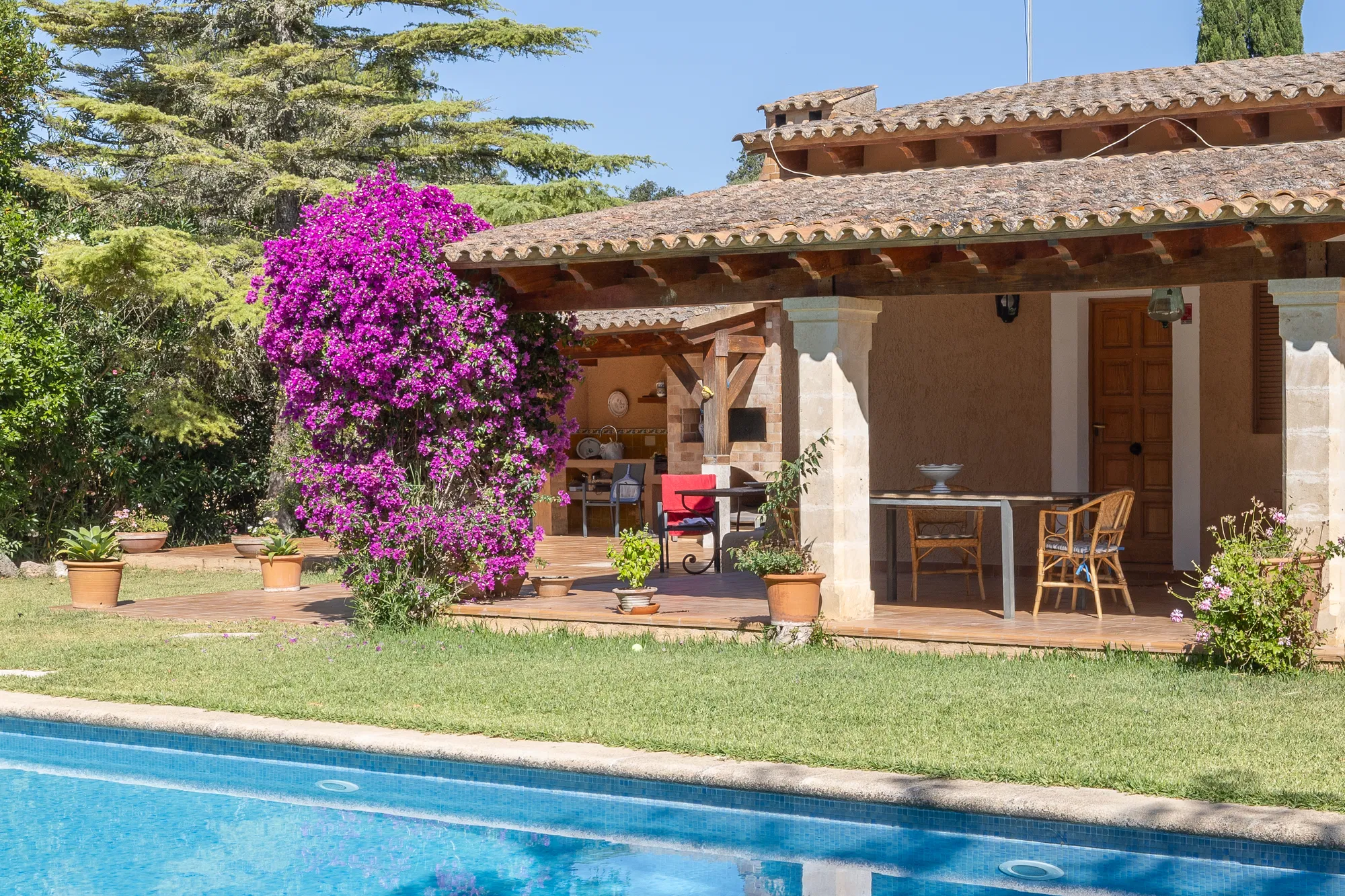 Finca with pool and mediterranean garden in Sencelles-18