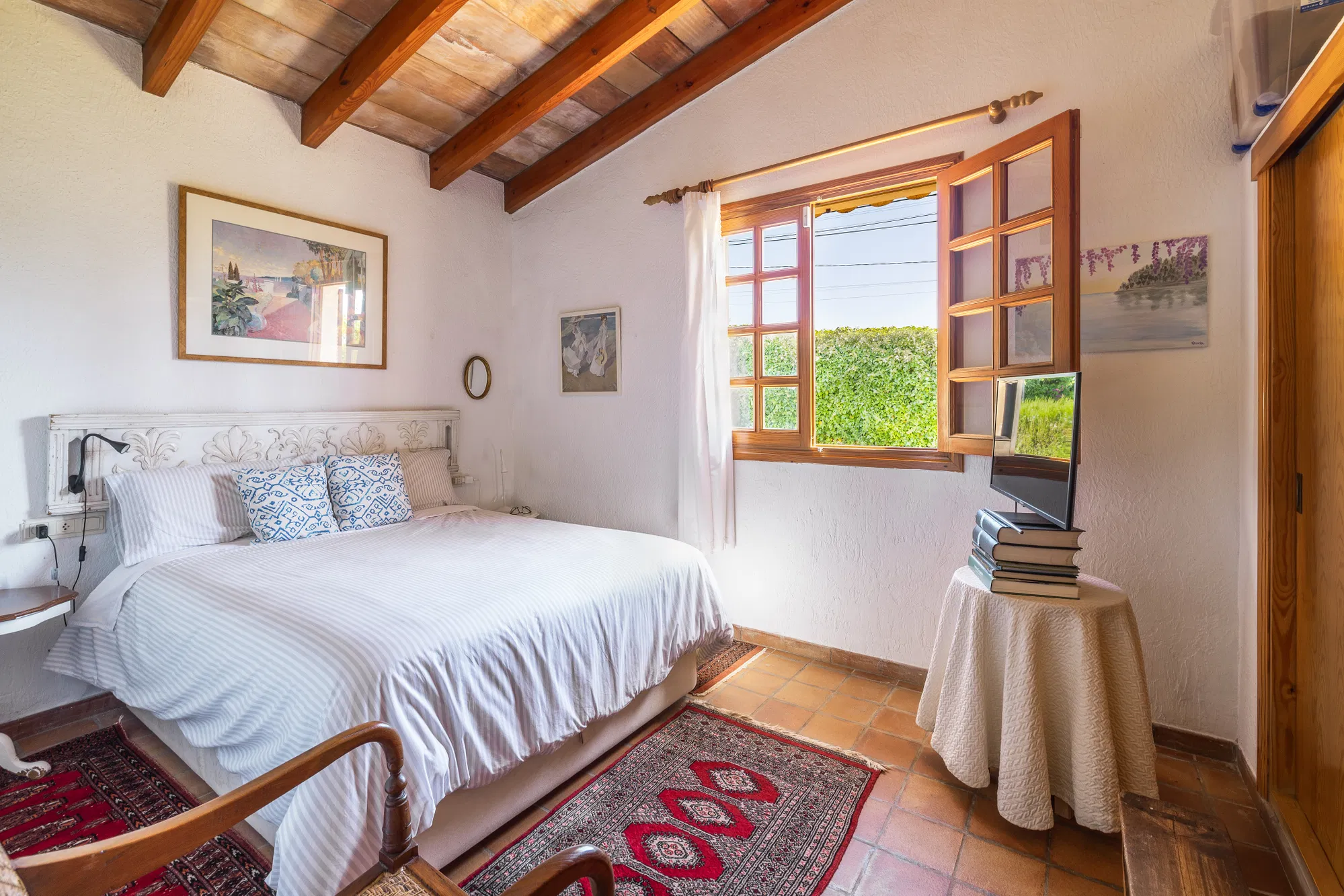 Finca with pool and mediterranean garden in Sencelles-12