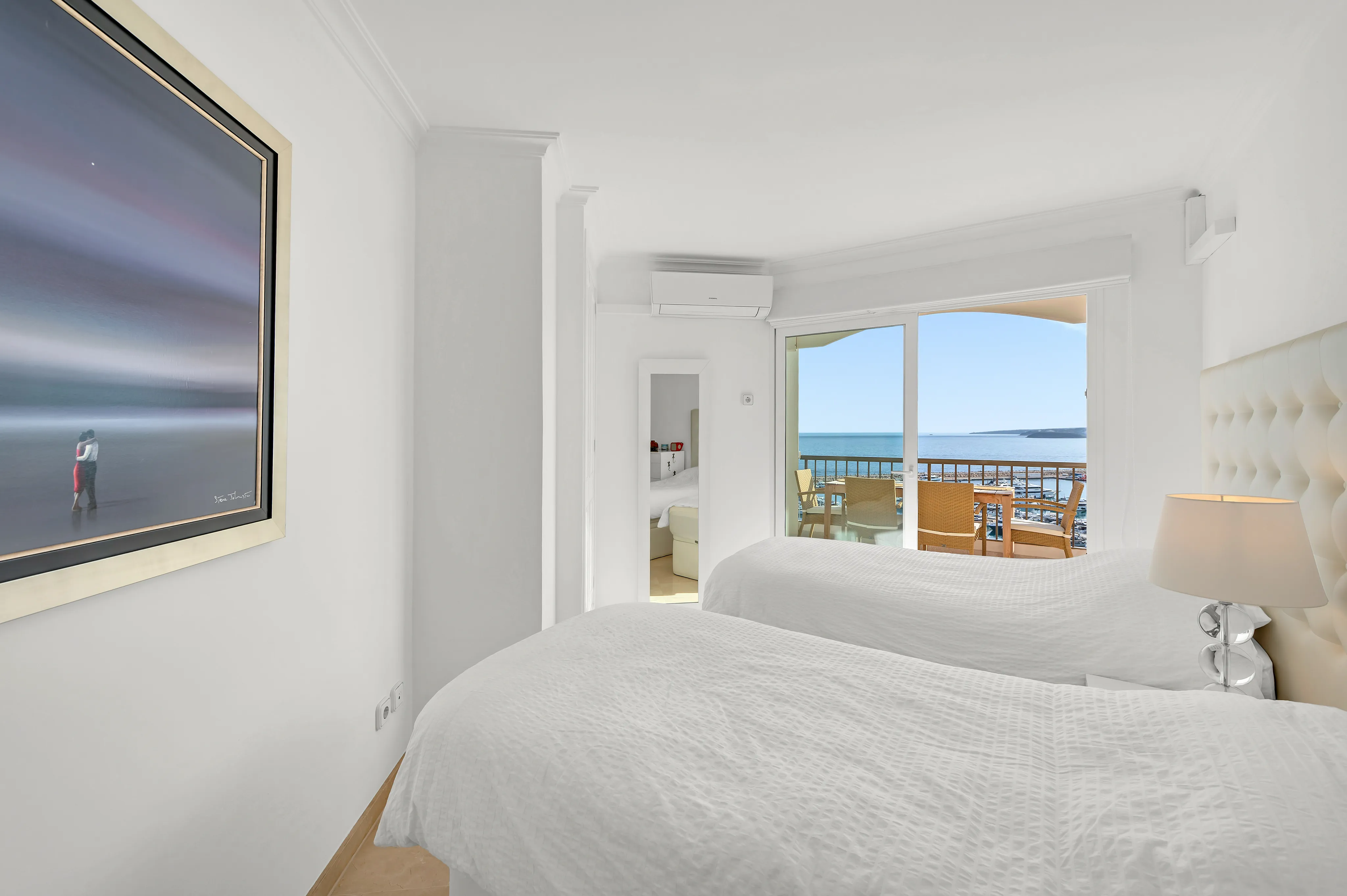 Пентхаус с захватывающим панорамным видом на море-9