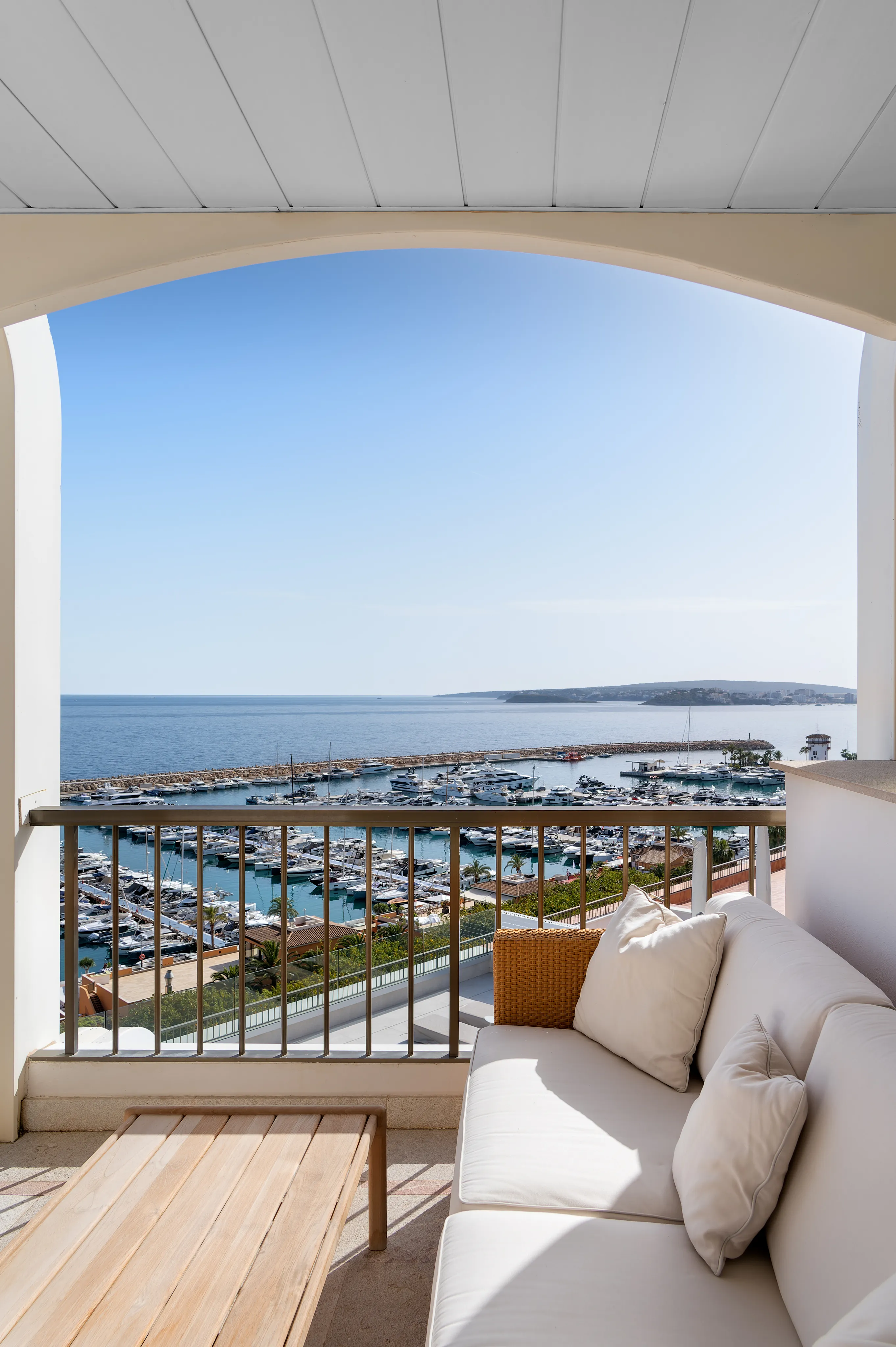 Пентхаус с захватывающим панорамным видом на море-13