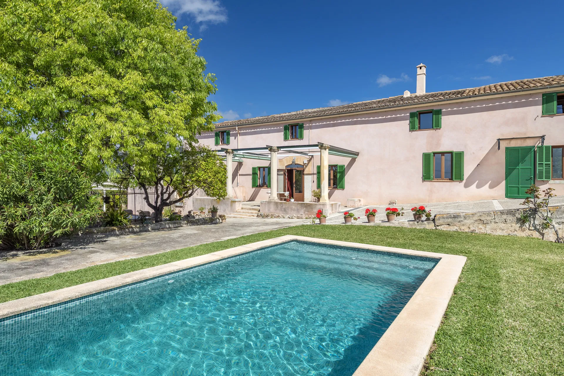 Gran casa senyorial als afores de Campanet-1