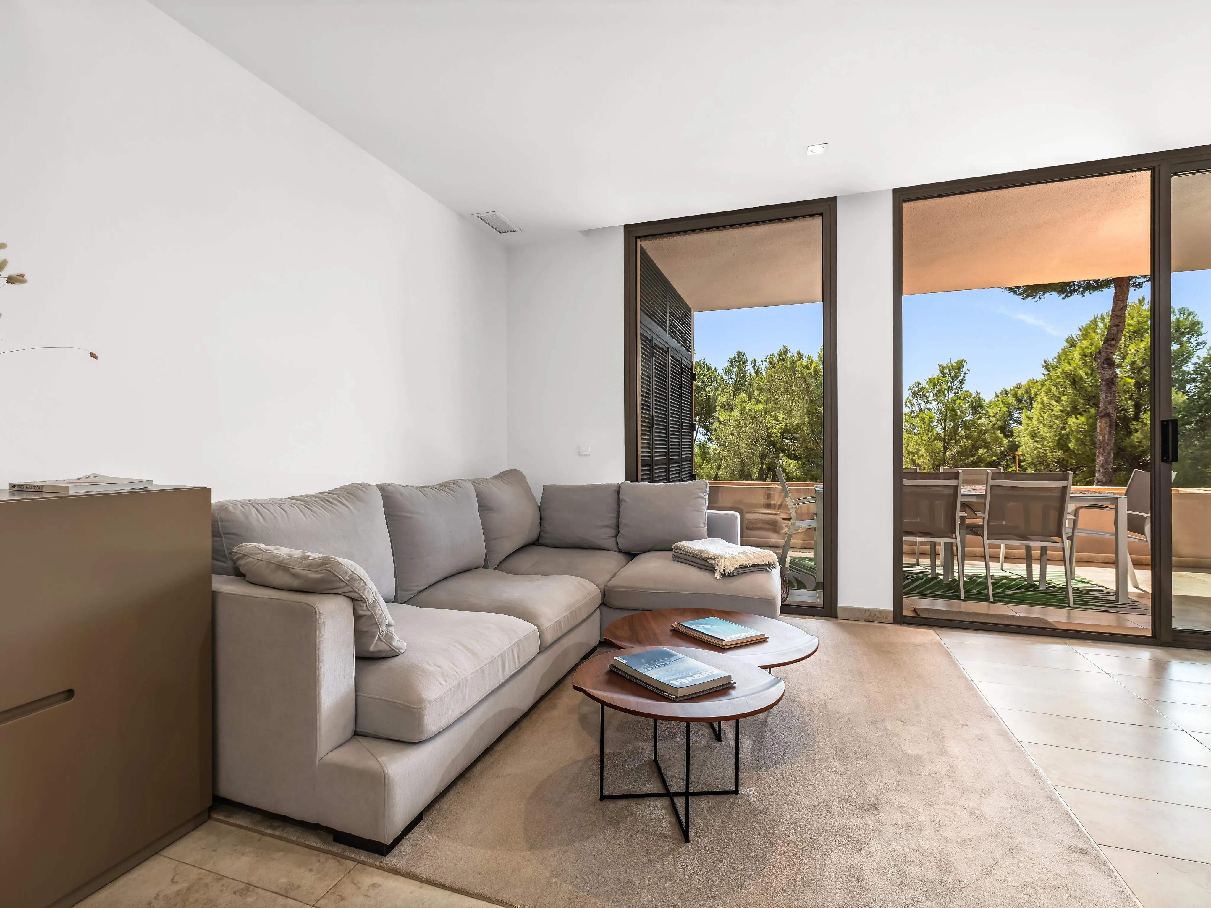 Стильная квартира с видом на сельскую местность и отличным расположением в Кала Форнельс-3