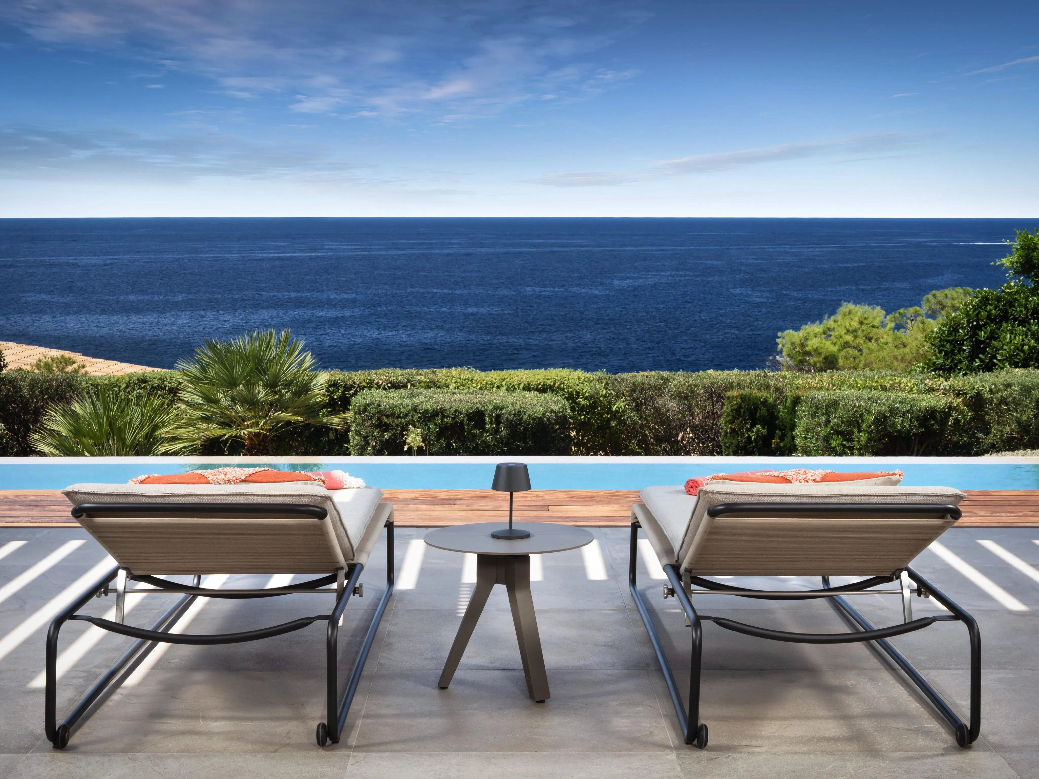 Designvilla met uitzicht op zee-1