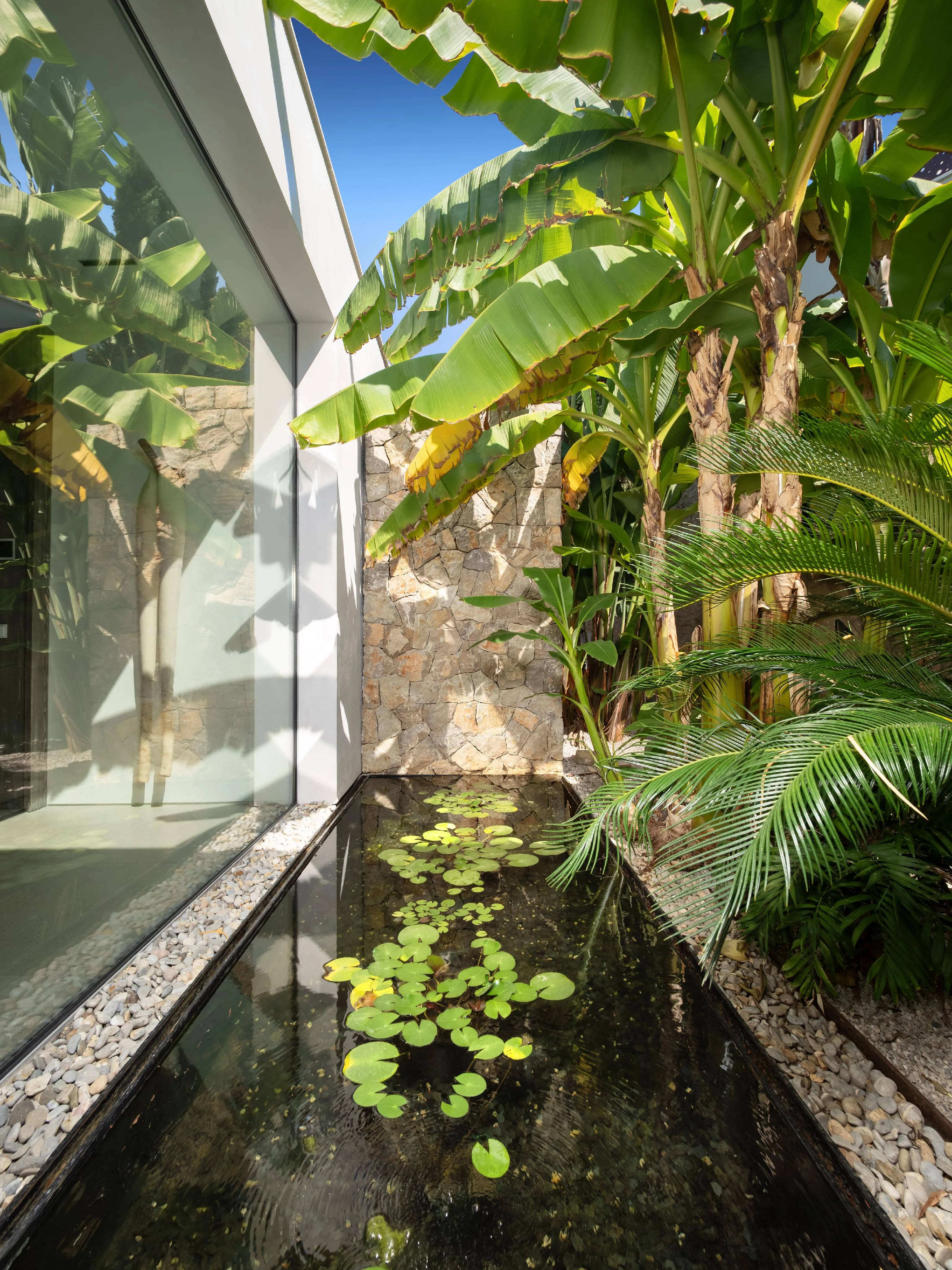 Designvilla met uitzicht op zee-22