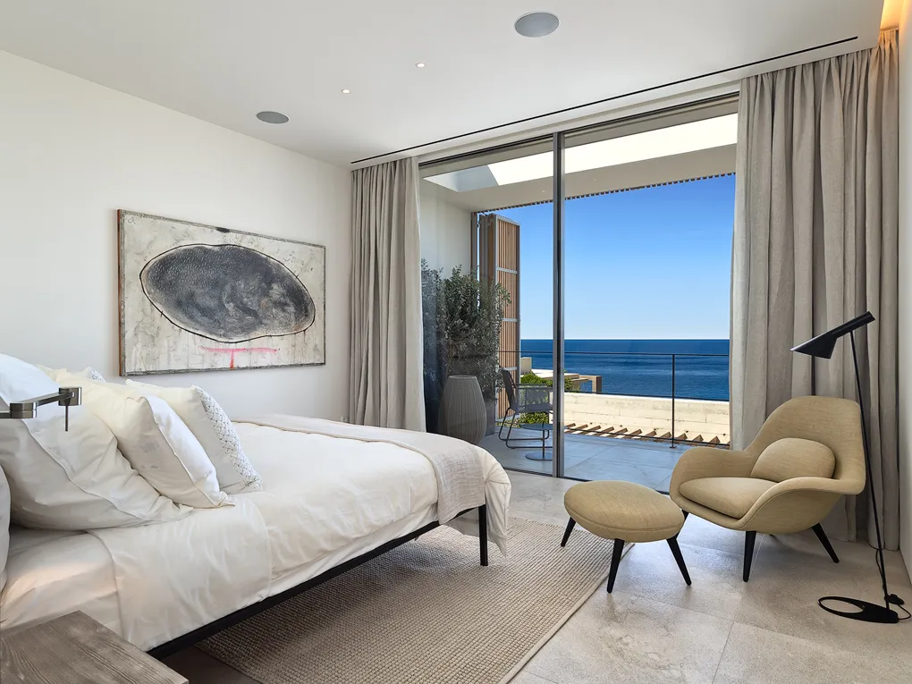 Designvilla met uitzicht op zee-11