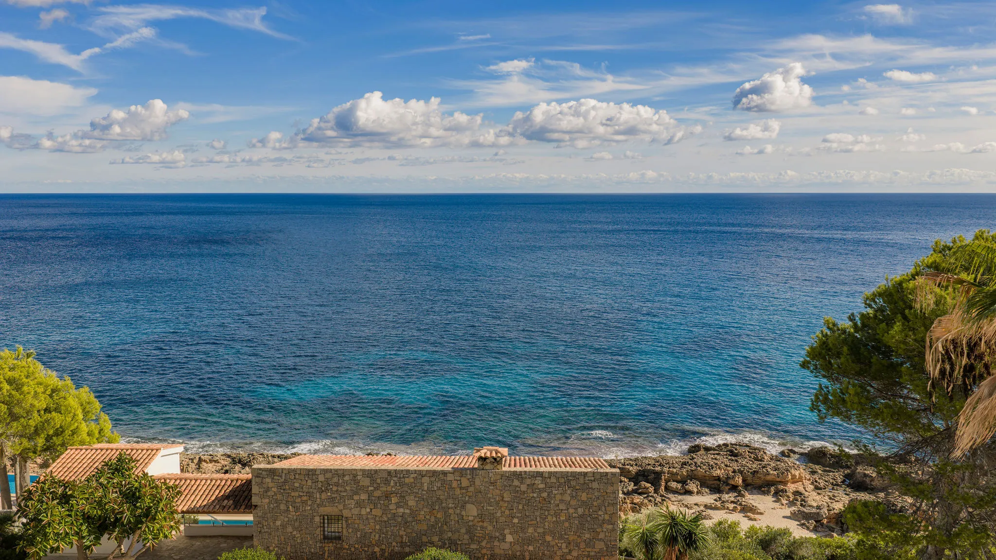 Encuentro familiar: Villa luminosa con vistas panorámicas al mar-16