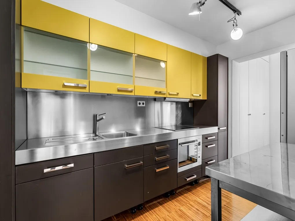 Lys, charmerende og meget rolig lejlighed med elevator og terrasse i Calatrava-12