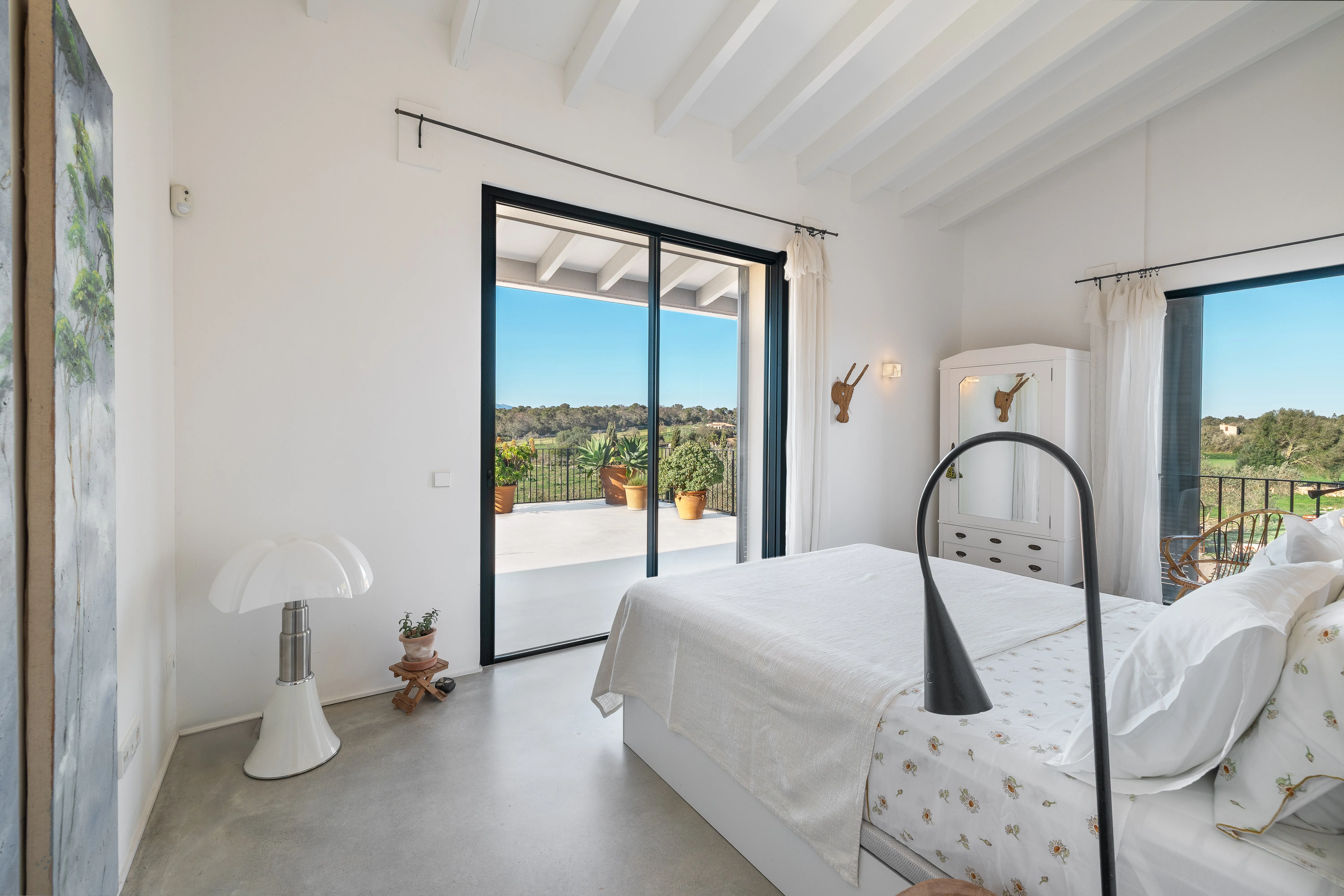 Moderna finca con piscina en el idílico paisaje de Mallorca-13