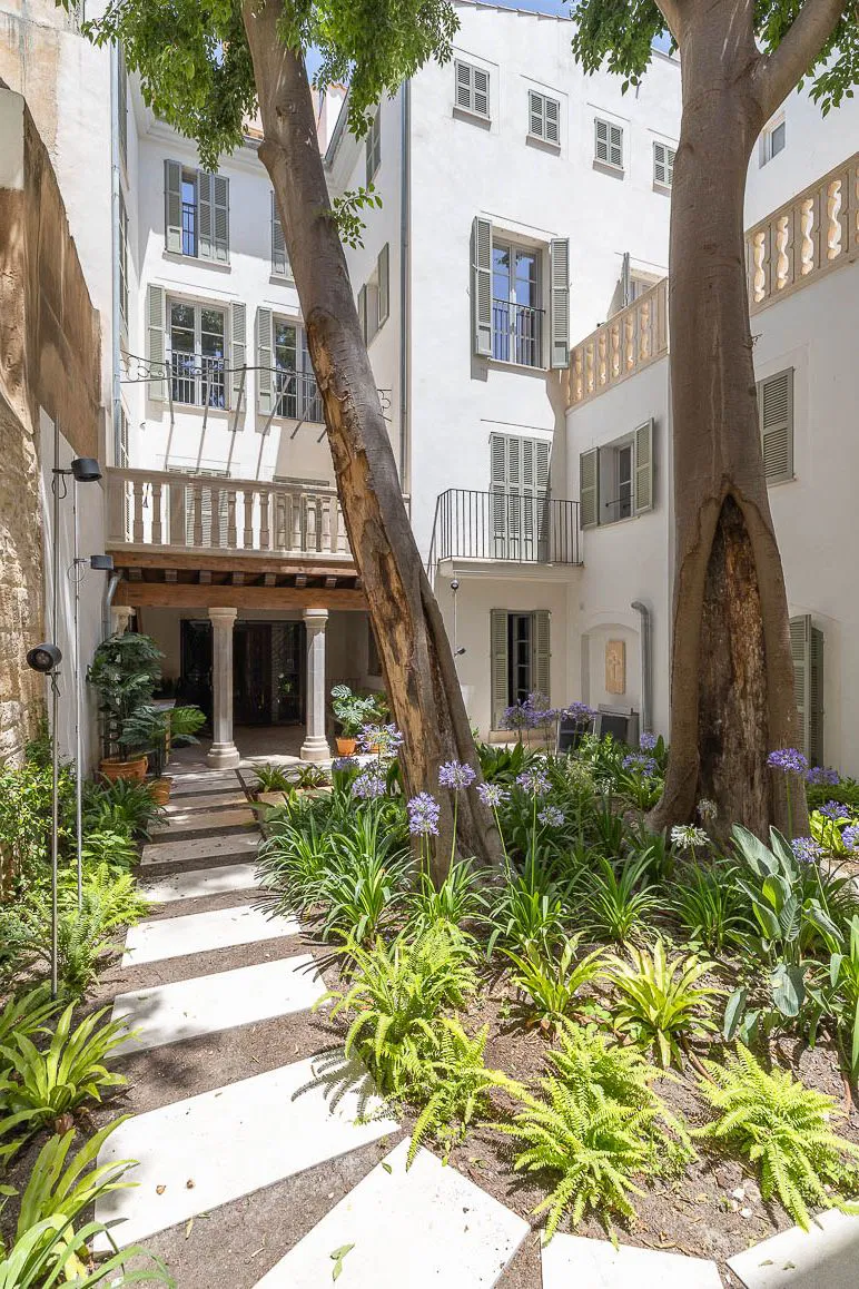 Appartement dans une maison de ville historique rénovée, avec terrasse et vue sur le jardin-15
