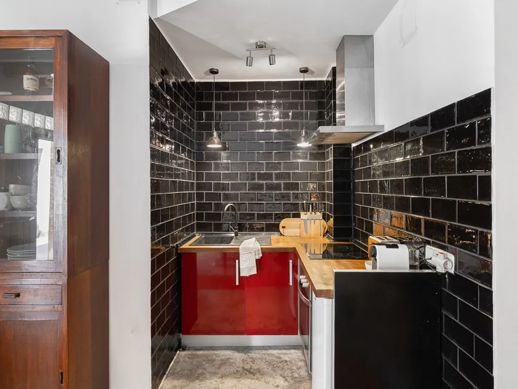 Przytulna kamienica z tarasami w spokojnej okolicy-6