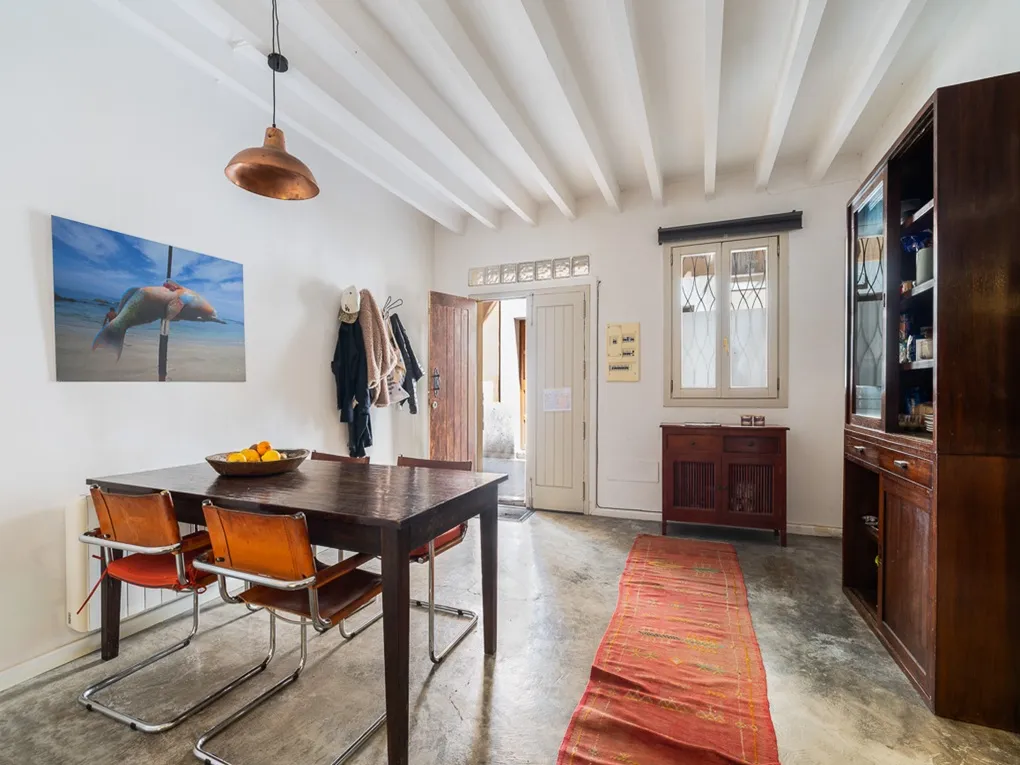 Przytulna kamienica z tarasami w spokojnej okolicy-5