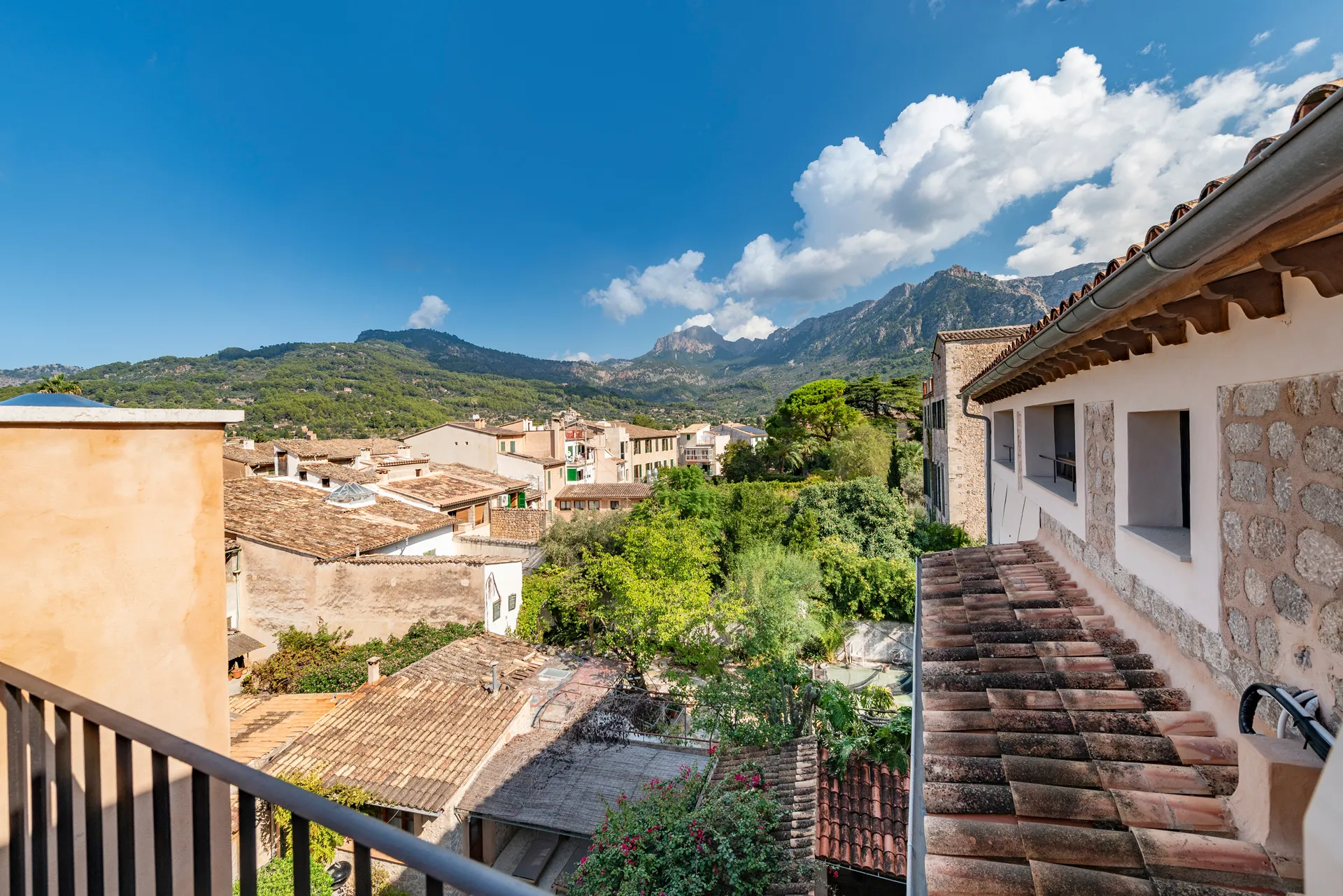 Vivienda de 3 plantas en el corazón de Sóller-1
