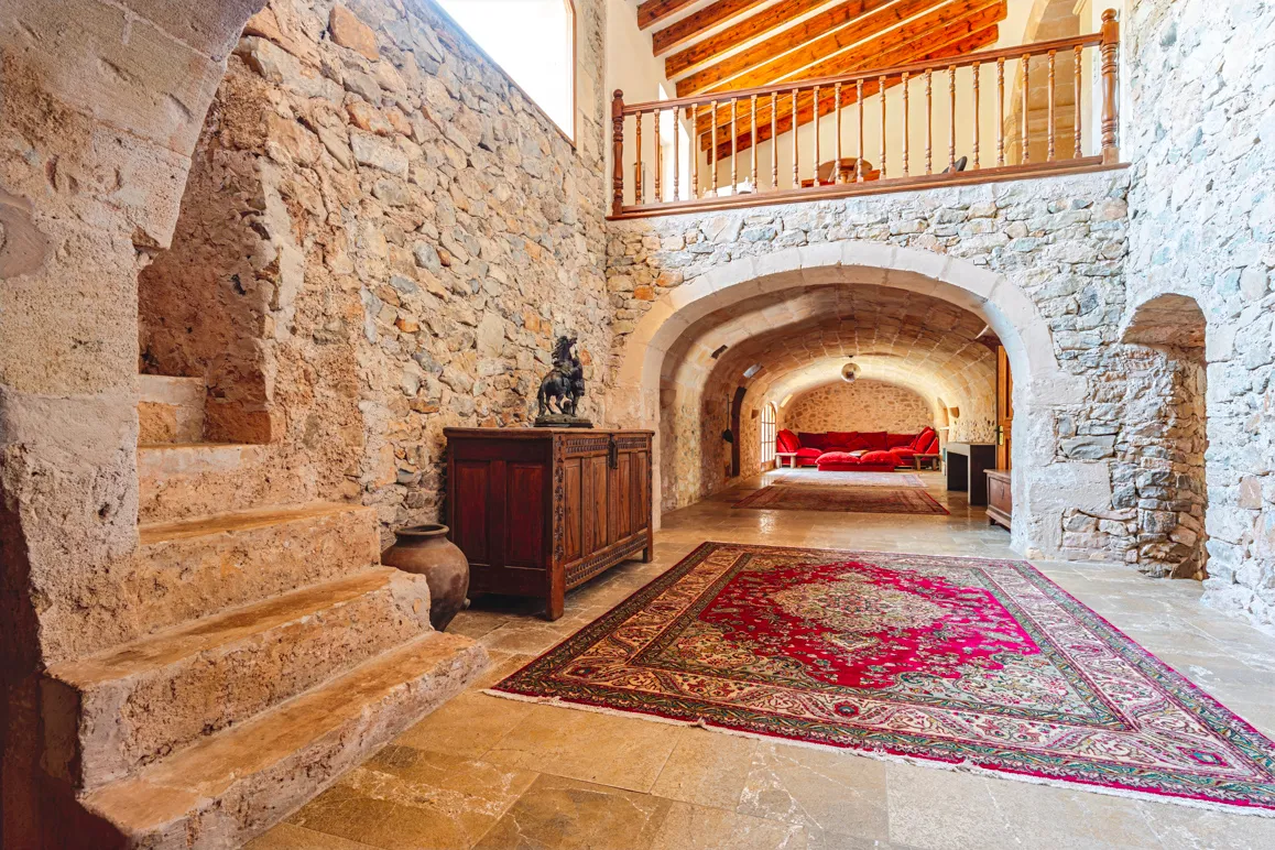 Histórica finca con vistas al mar-7