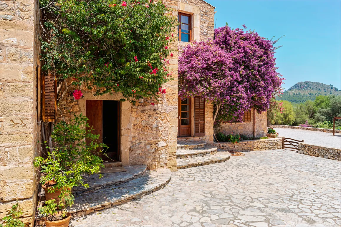 Histórica finca con vistas al mar-12