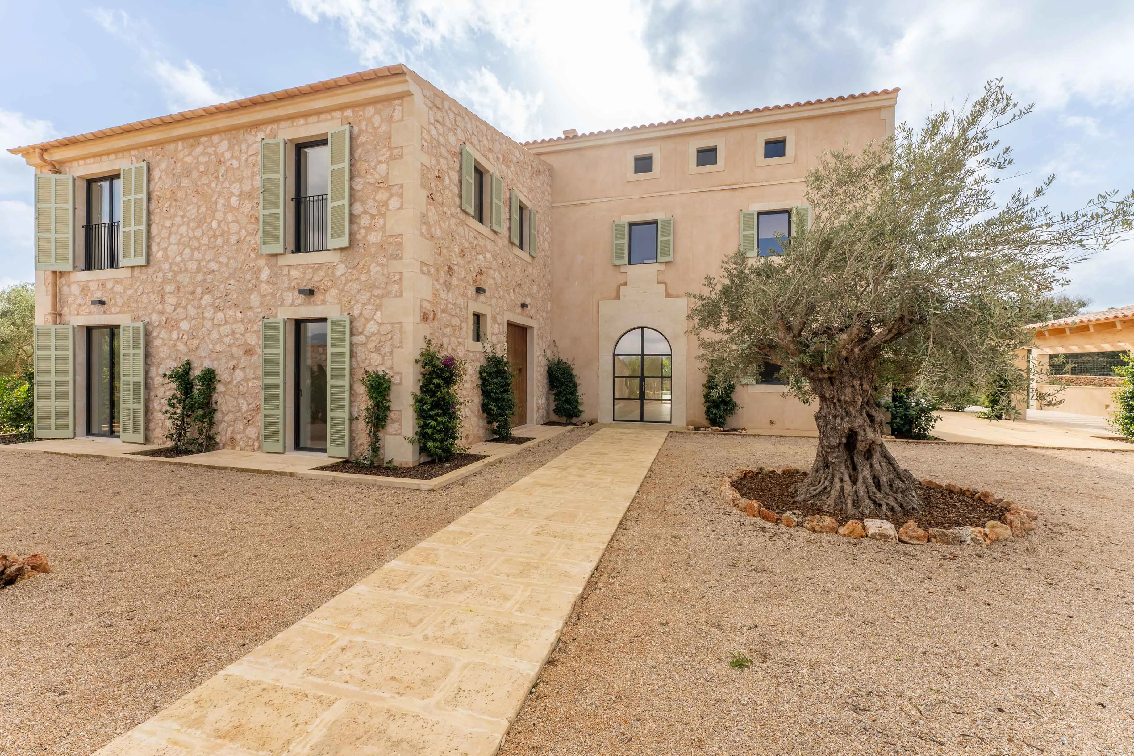 Luxe finca met privacy en stijl vlakbij Cas Concos-3