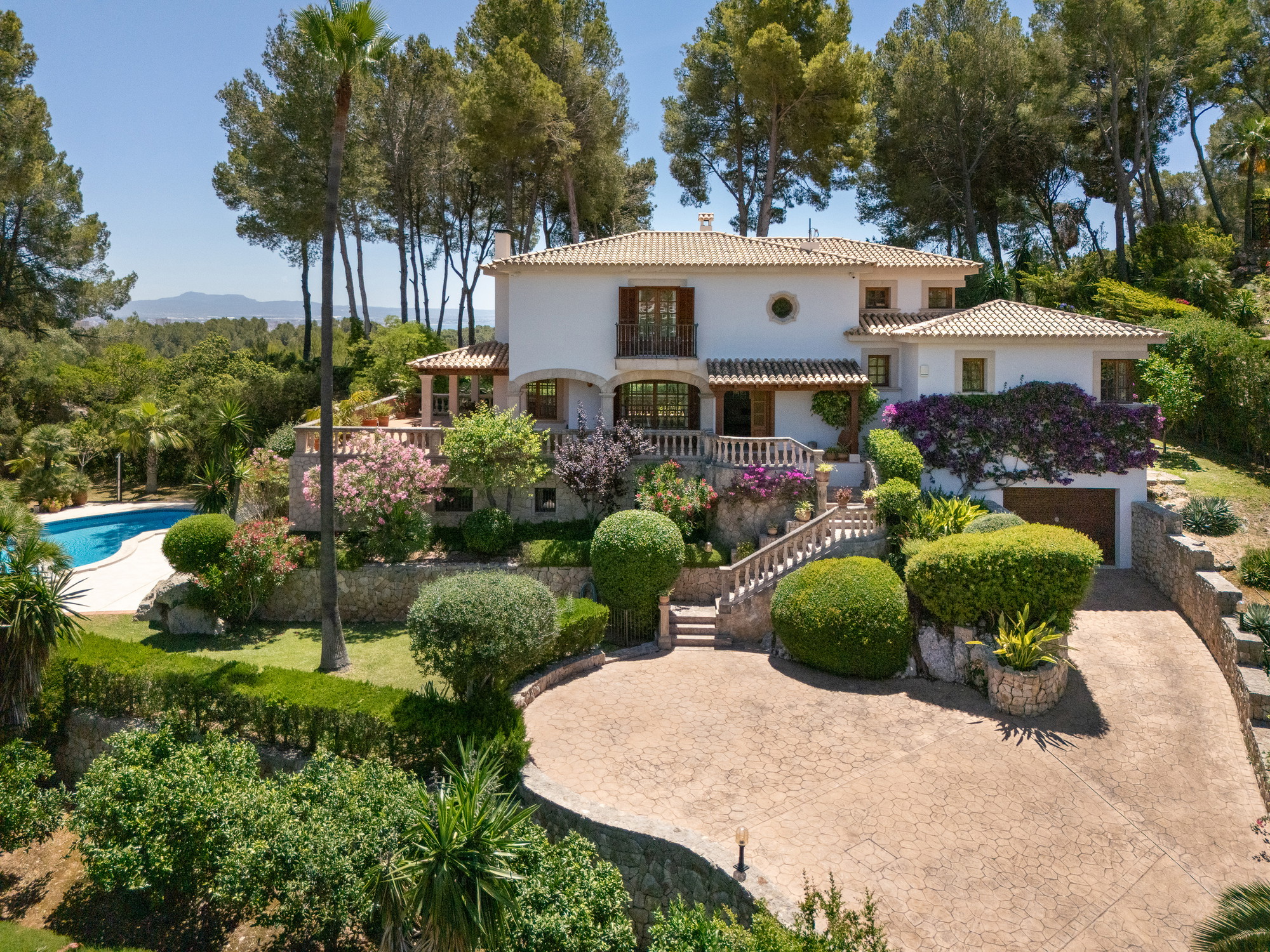 Sehr private Golfblick-Villa mit traumhaftem Garten  in Son Vida