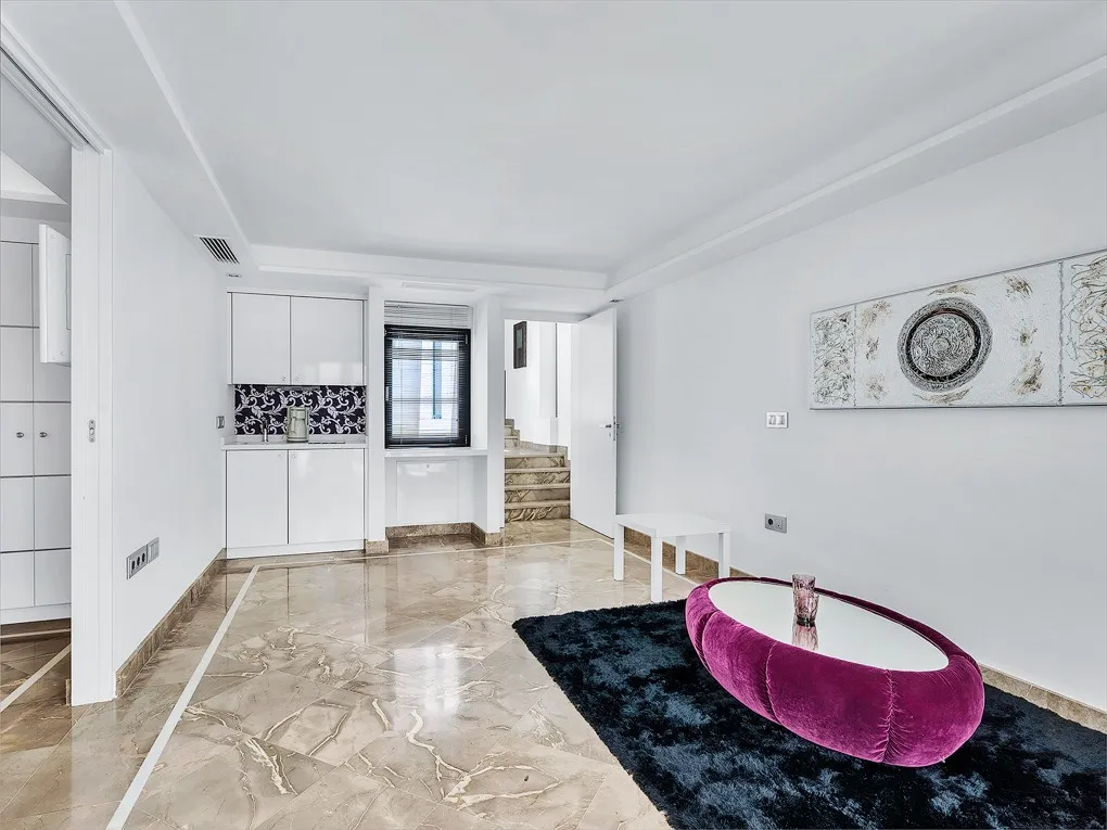 Villa de luxe exclusive avec vue imposante sur la mer-16