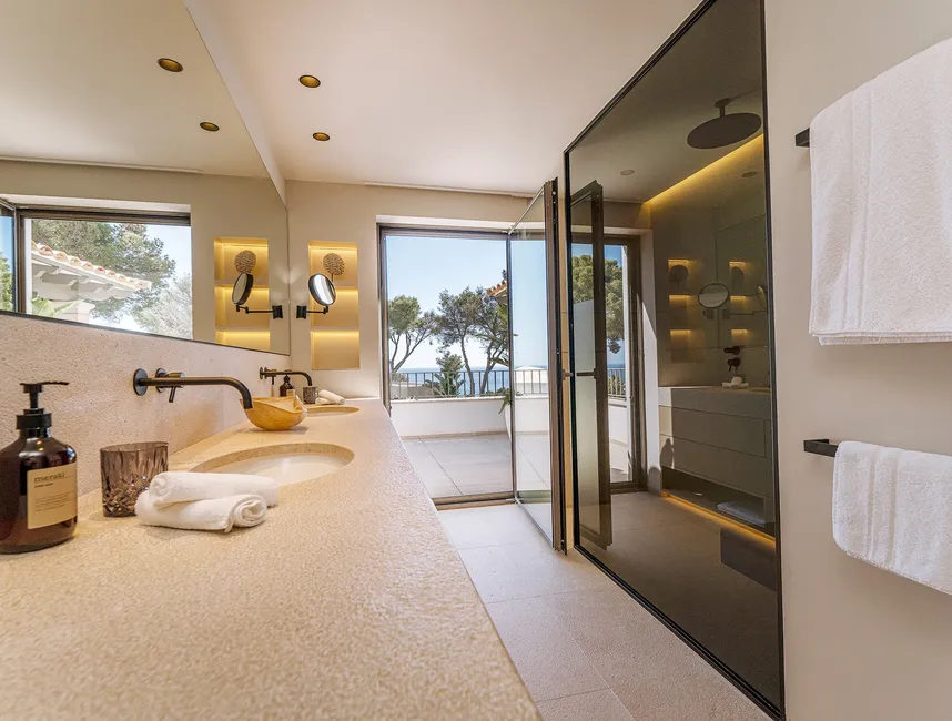 Eksklusivt feriehus i Costa d'en Blanes med privat golfvogn-12