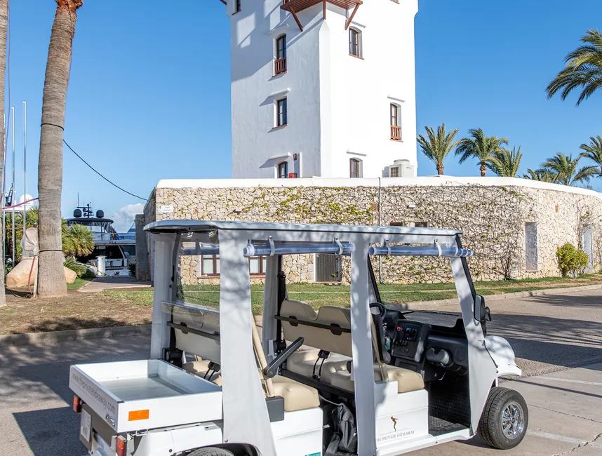 Eksklusivt feriehus i Costa d'en Blanes med privat golfvogn-28