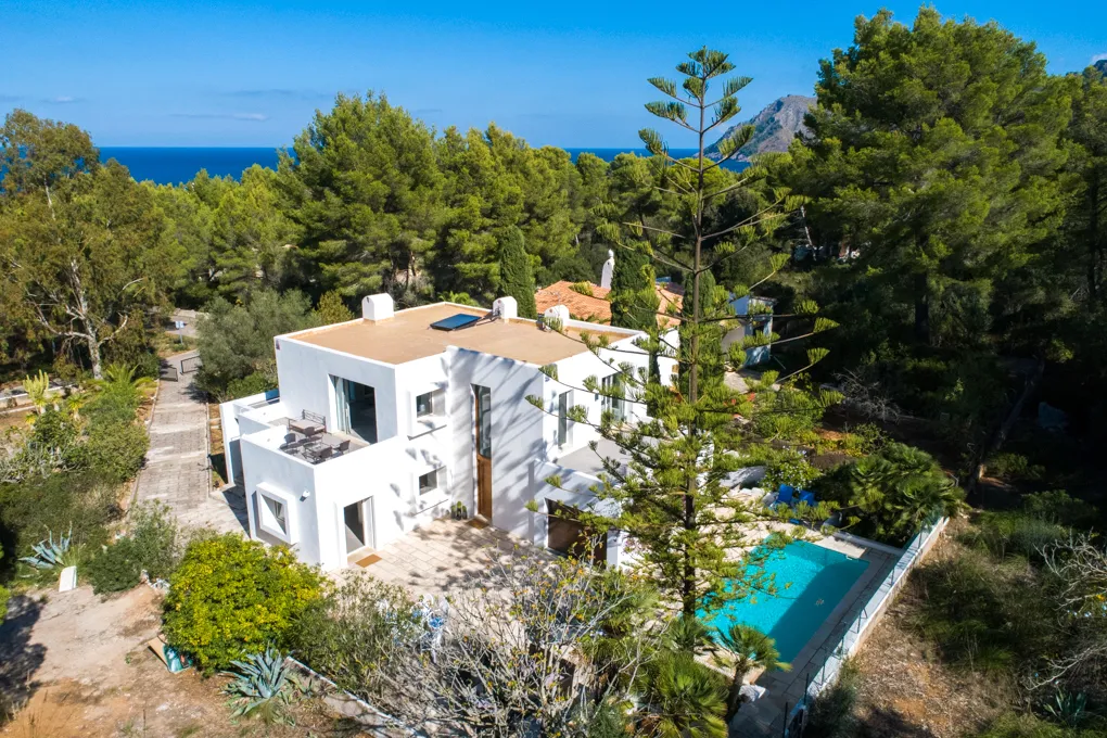 Villa de estilo ibicenco con licencia de alquiler en Betlem-3