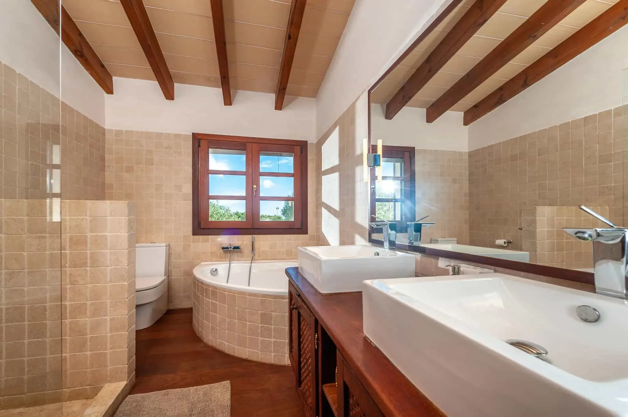 Långtidsuthyrning: Fristående hus med pool och trädgård-8