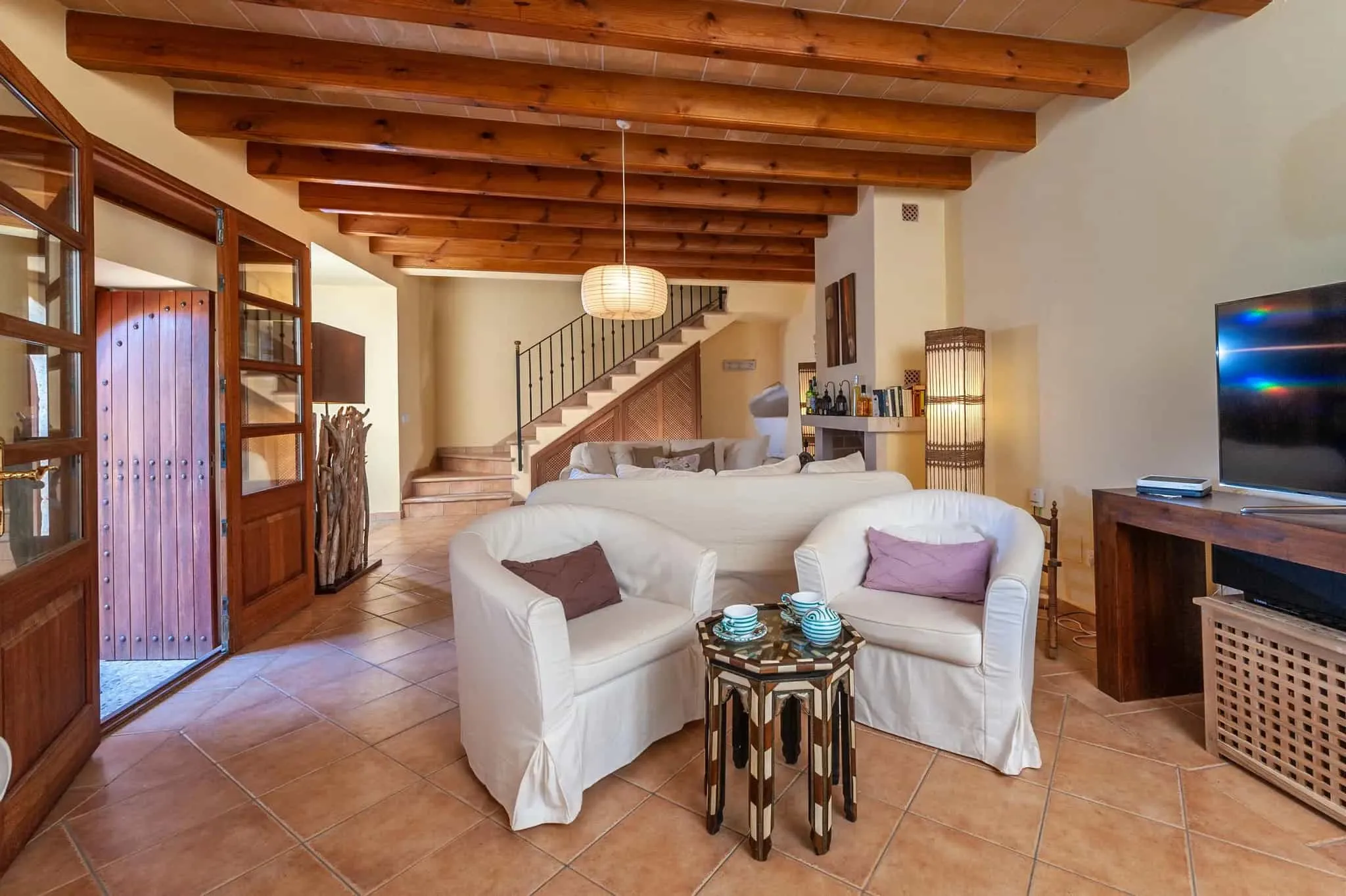 Langzeitmiete: Einfamilienhaus mit Pool und Garten-4