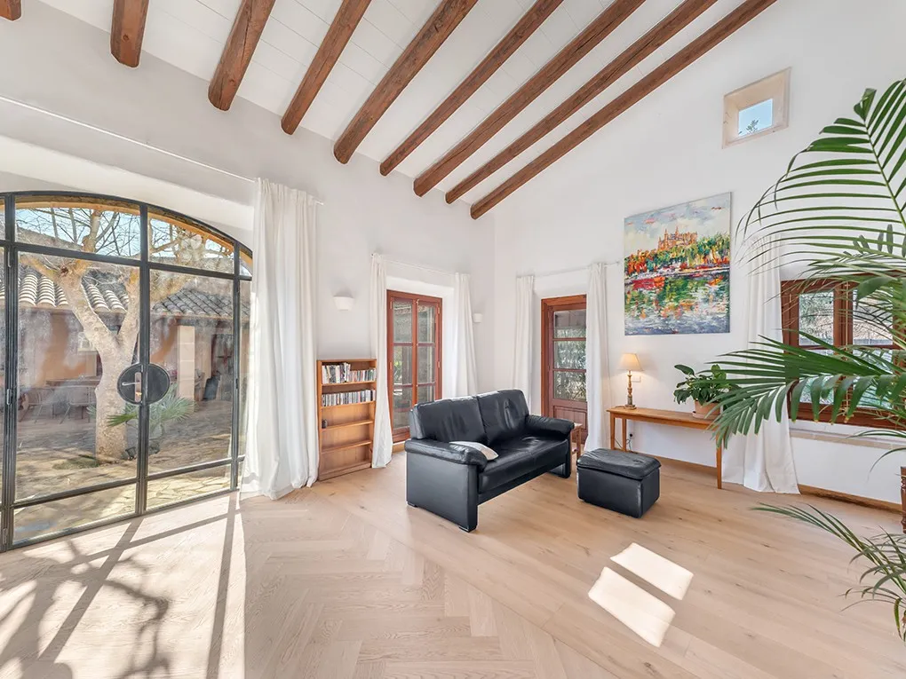 Moderne bolig i ét plan i det idylliske landskab-7