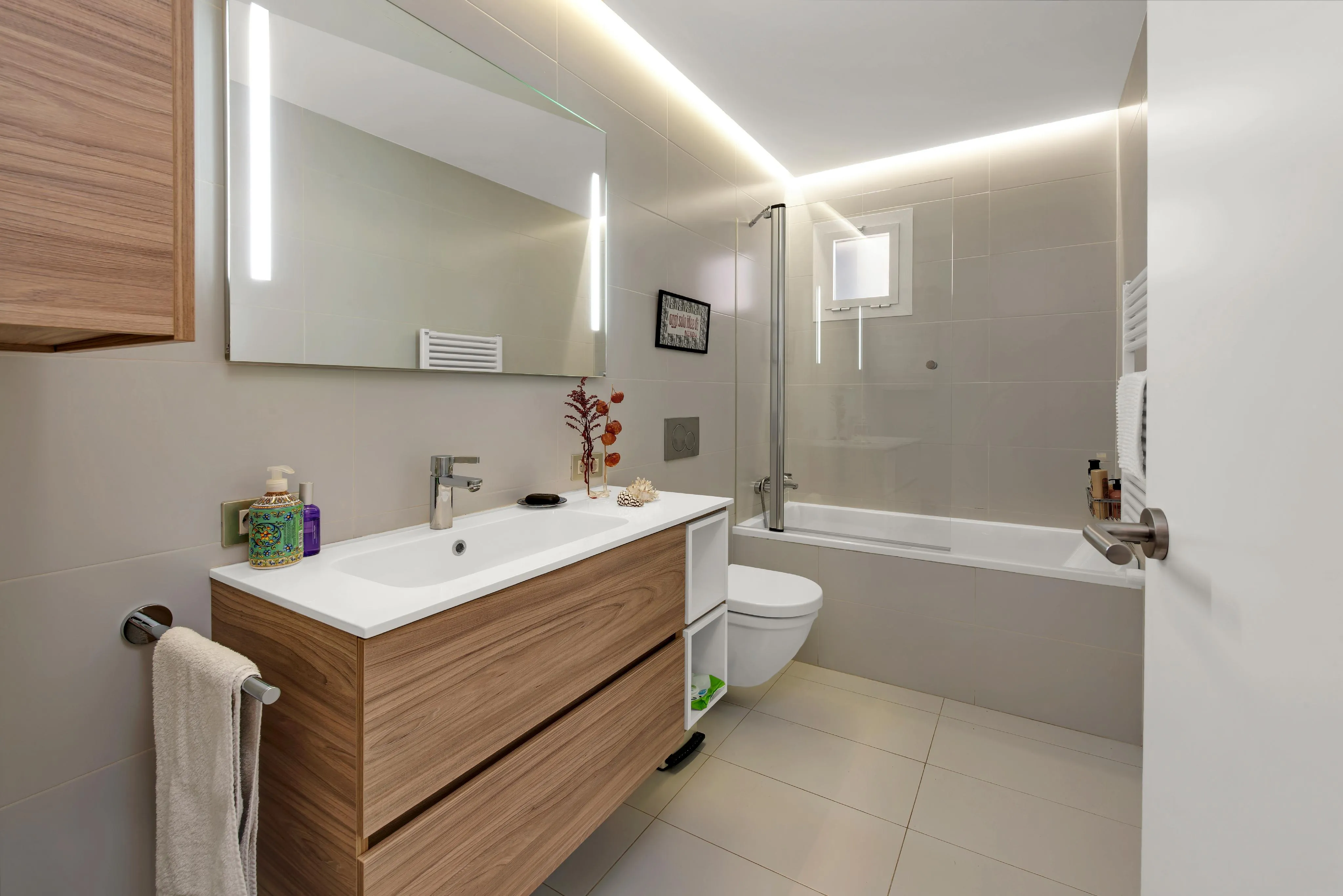 Light-flooded penthouse in the heart of Palma-13