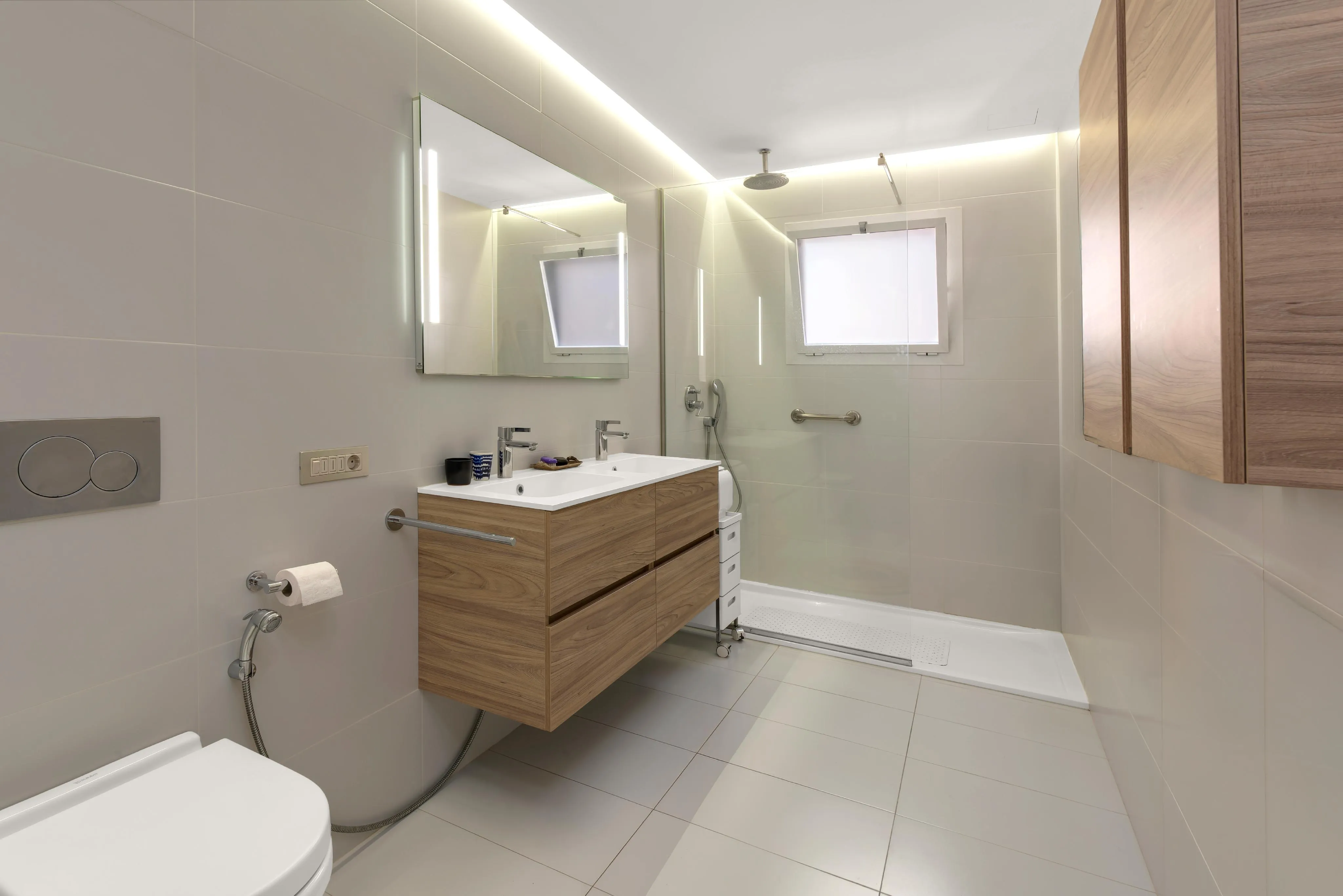 Light-flooded penthouse in the heart of Palma-14