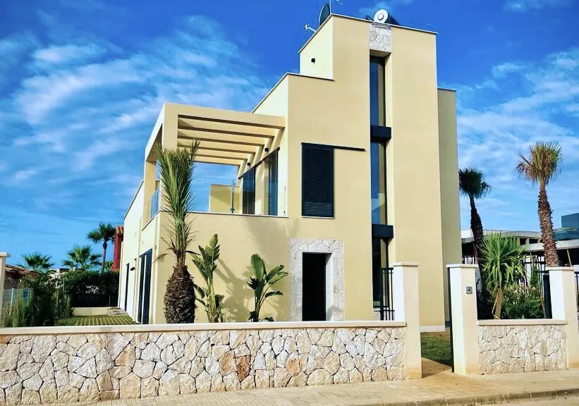 Affitto stagionale: Moderna casa indipendente con due piscine-1