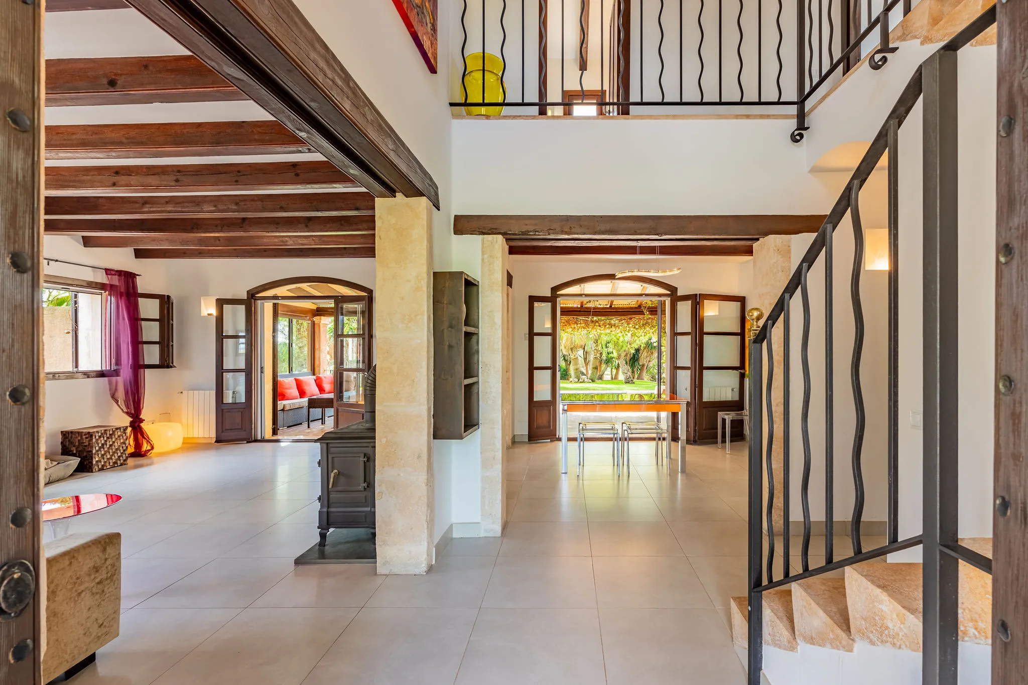 Finca con encanto rústico y estilo de vida mediterráneo-5