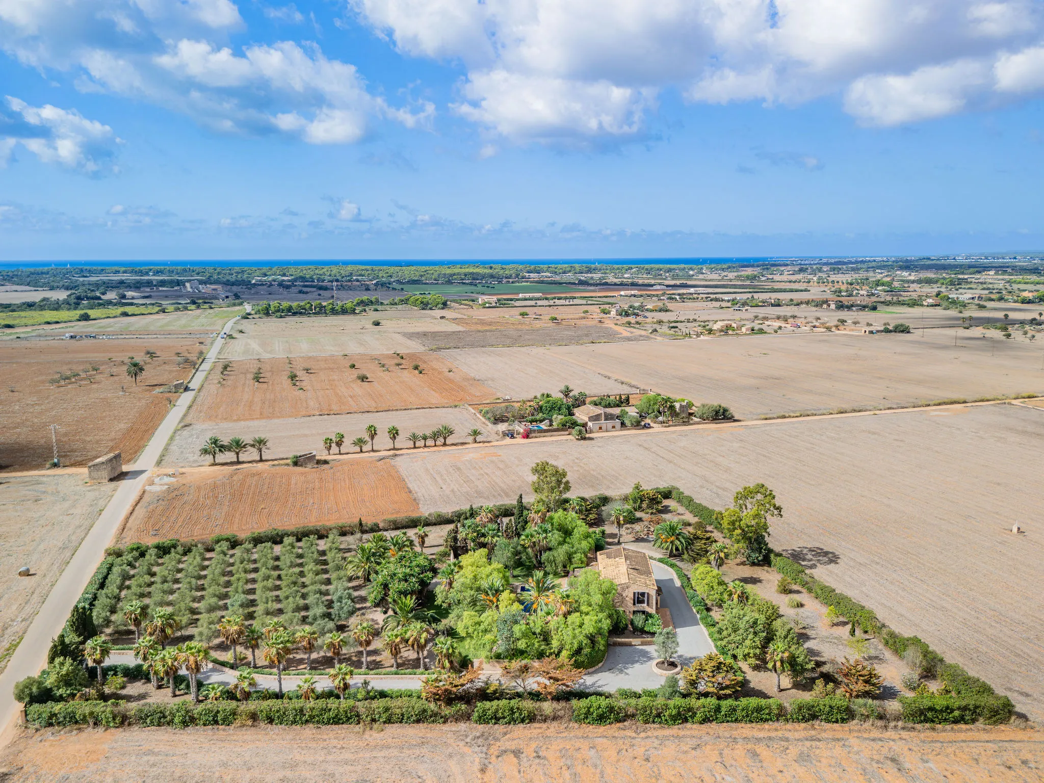 Finca con encanto rústico y estilo de vida mediterráneo-16