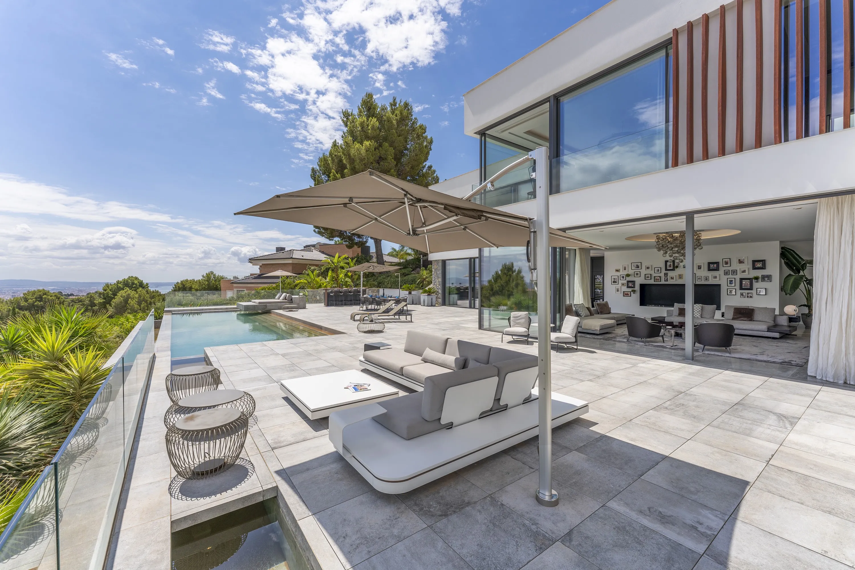 Imponerende designervilla i Son Vida-7