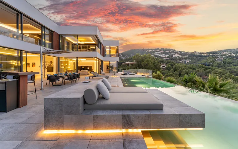 Imponująca designerska willa w Son Vida