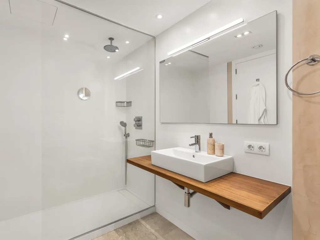 Piękny penthouse w Bendinat-13