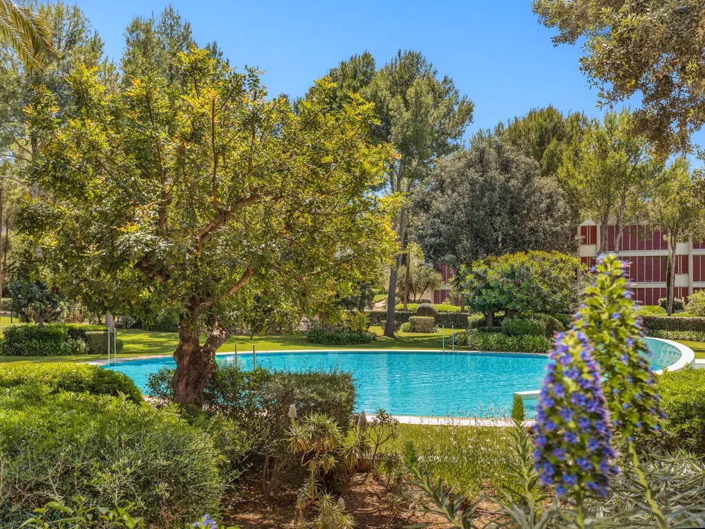 Piękny penthouse w Bendinat-15