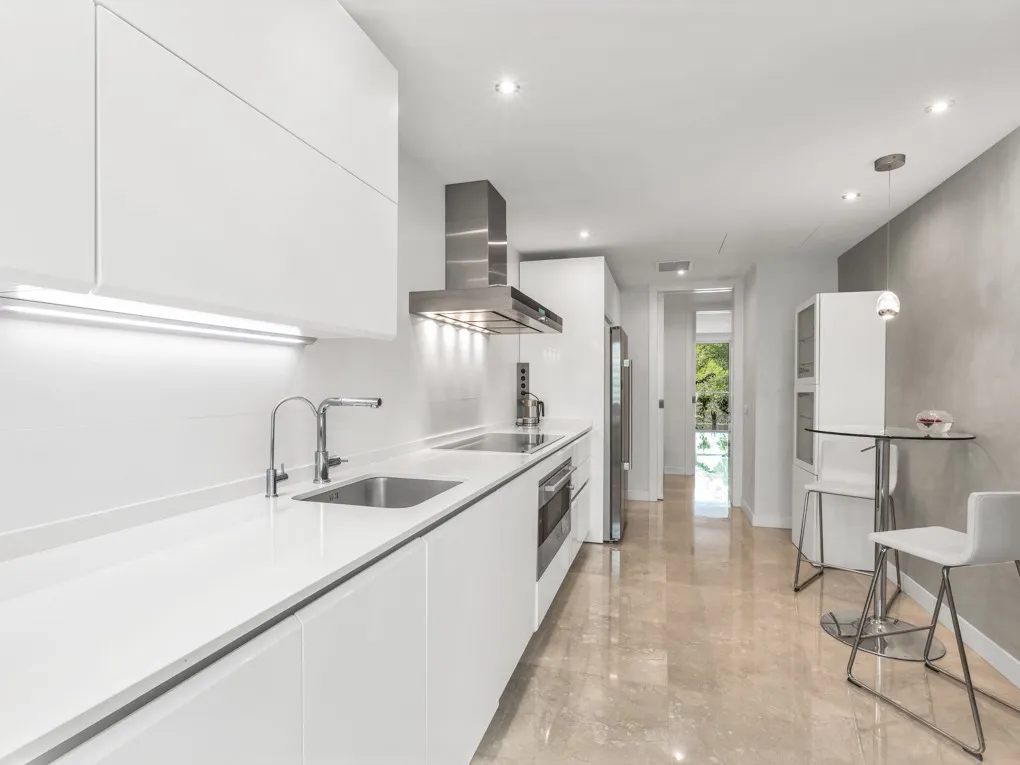 Piękny penthouse w Bendinat-7