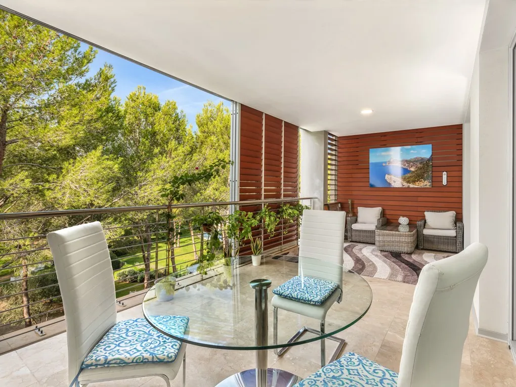 Piękny penthouse w Bendinat-4