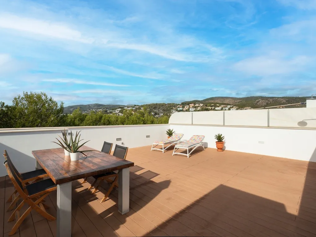 Piękny penthouse w Bendinat-16