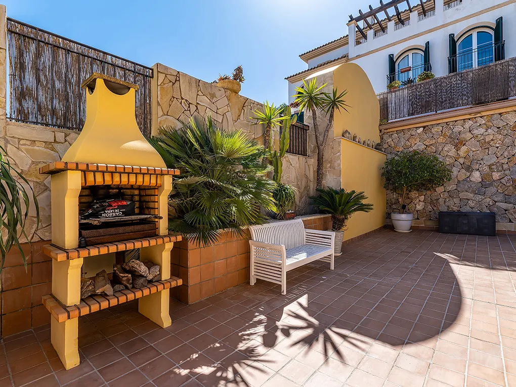 Uroczy dom w zabudowie bliźniaczej obok pola golfowego-11