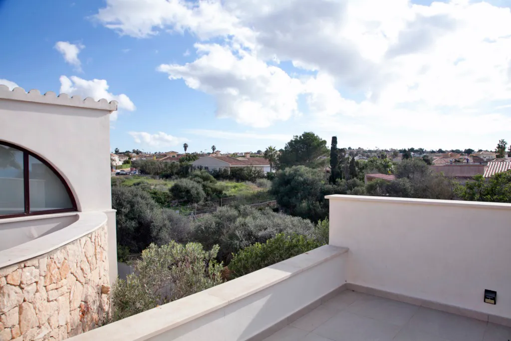 Espectacular villa con piscina cerca del mar-13